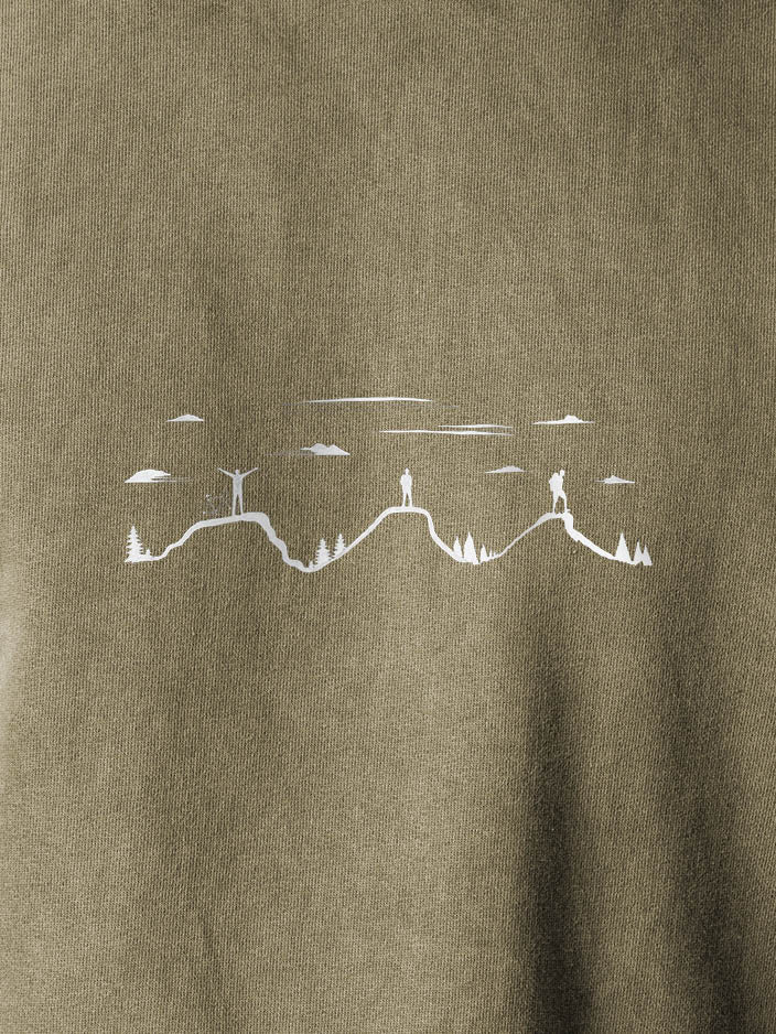 Reaching the summit - Stonewashed Hoodie