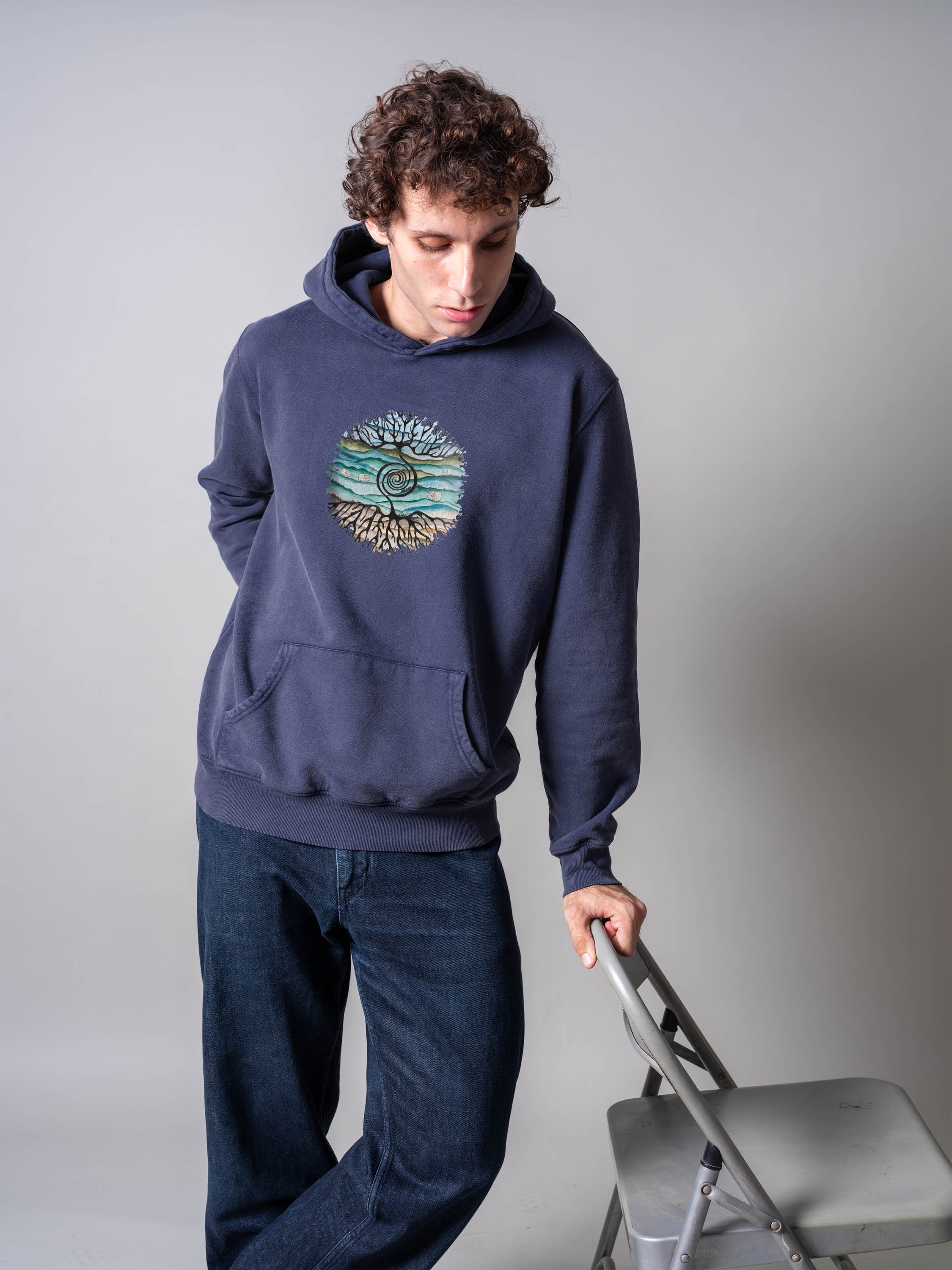 Tree rooted in Cretan landscape - Stonewashed Hoodie