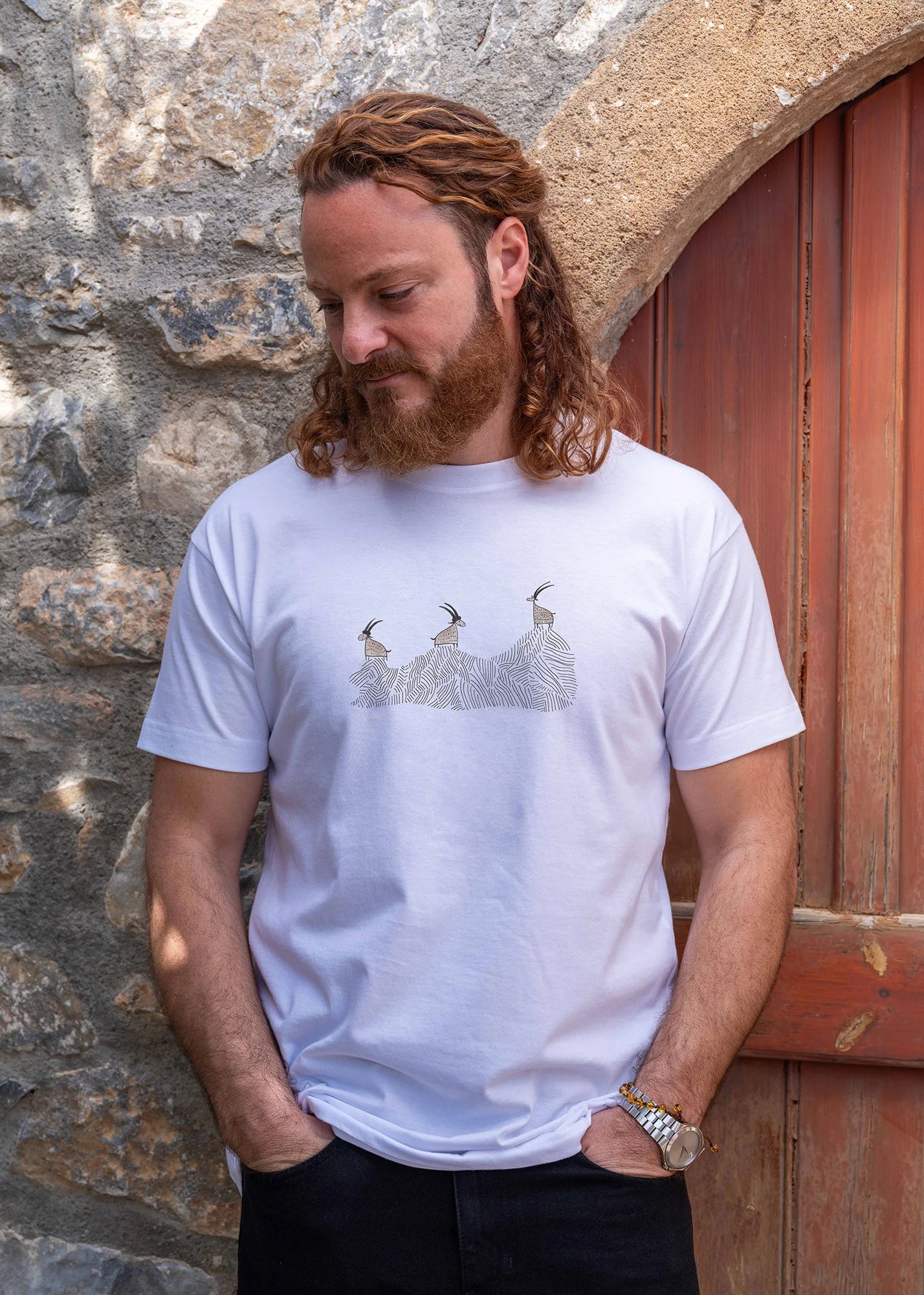 Cretan goats on a jagged ridge - T-Shirts