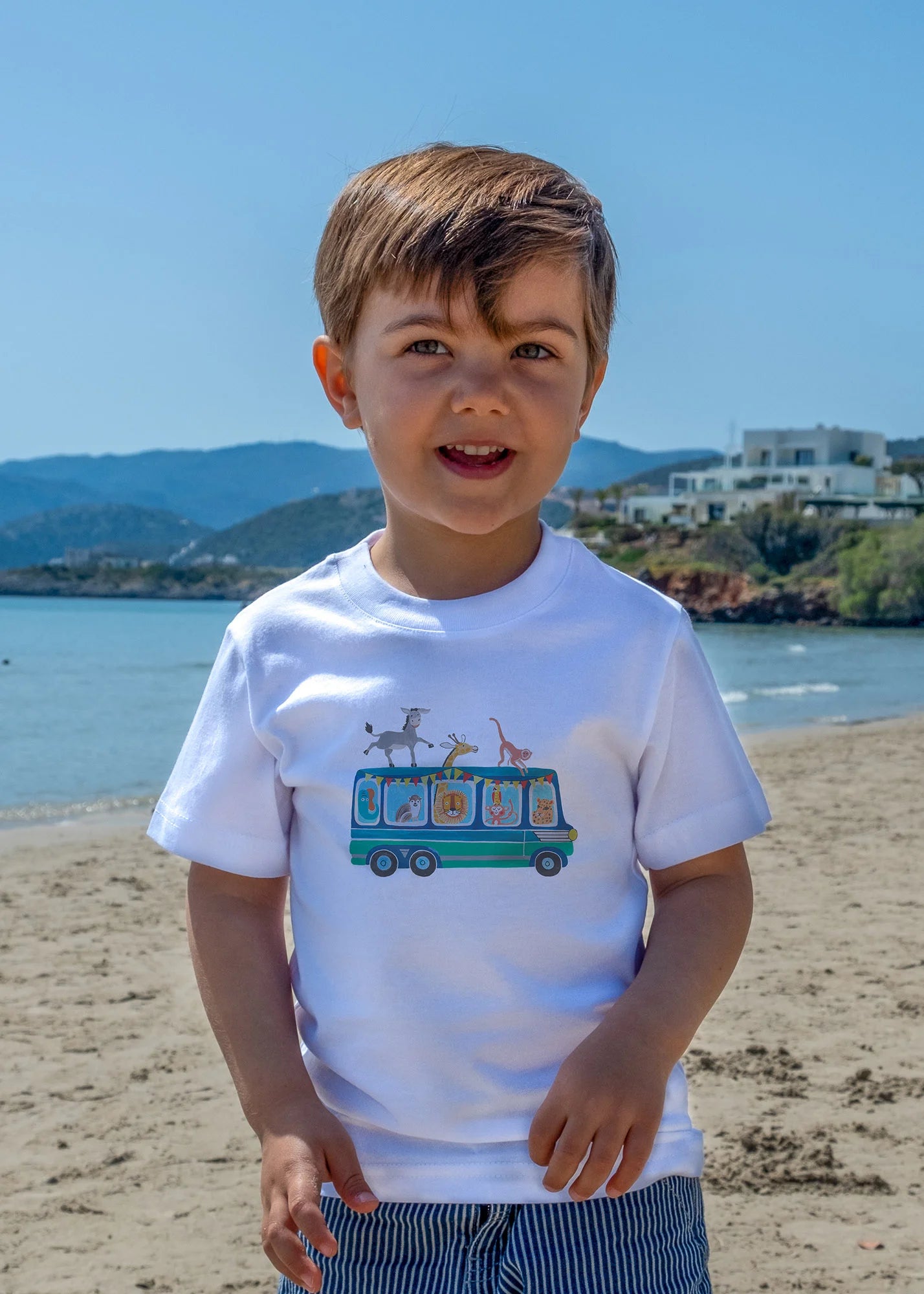 Animal Bus Adventure - T-Shirts