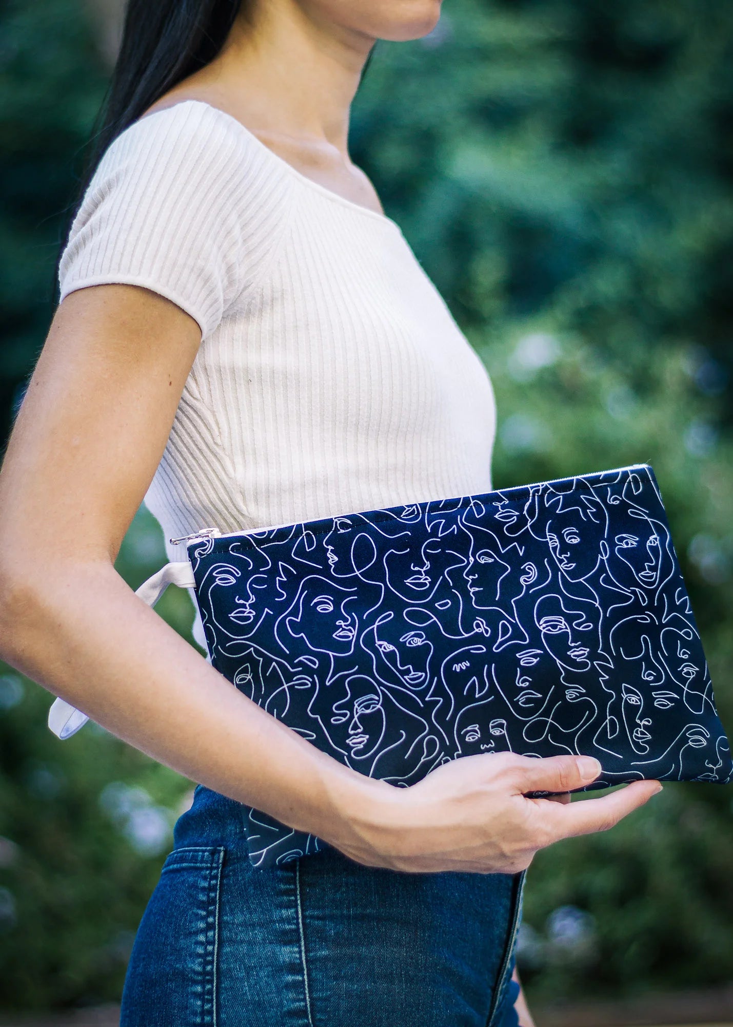 Portraits - Clutches Canvas