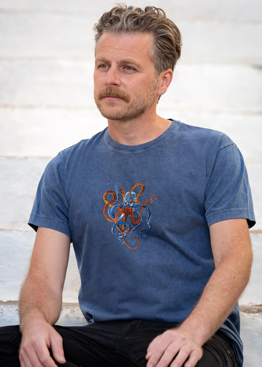 Octopus - Stonewashed T-Shirts