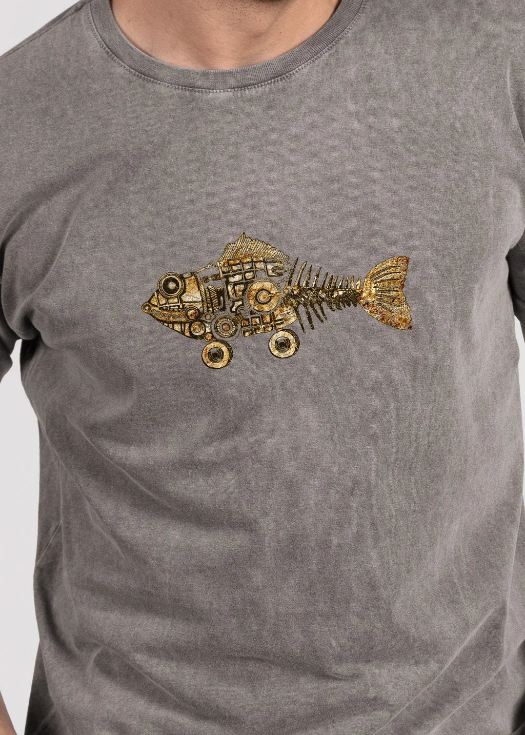 Golden gears of the Deep - Stonewashed T-Shirts