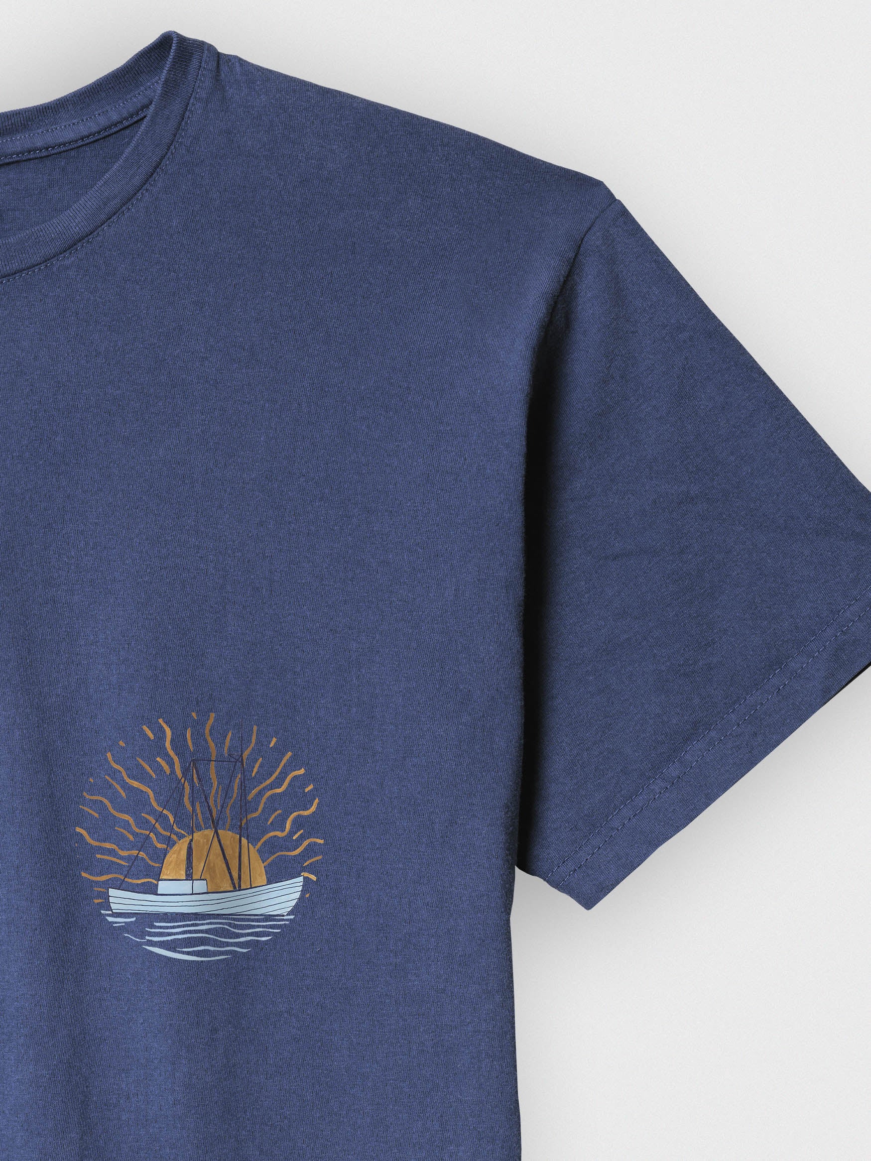 Καλλιτεχνικό Σχέδιο Ιστιοπλοϊκό & Κύματα - Μπλούζες Πετροπλυμένες