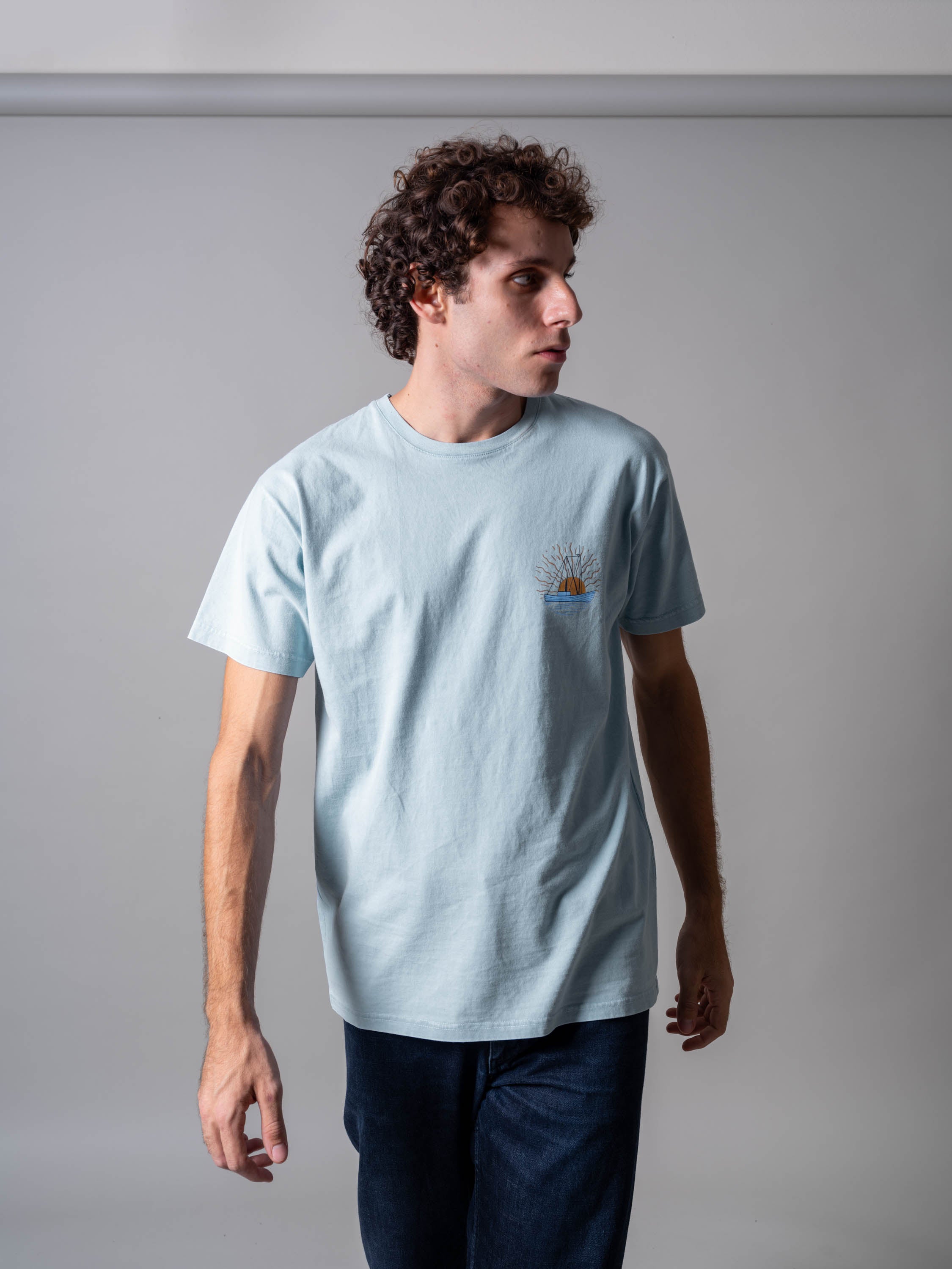 Καλλιτεχνικό Σχέδιο Ιστιοπλοϊκό & Κύματα - Μπλούζες Πετροπλυμένες