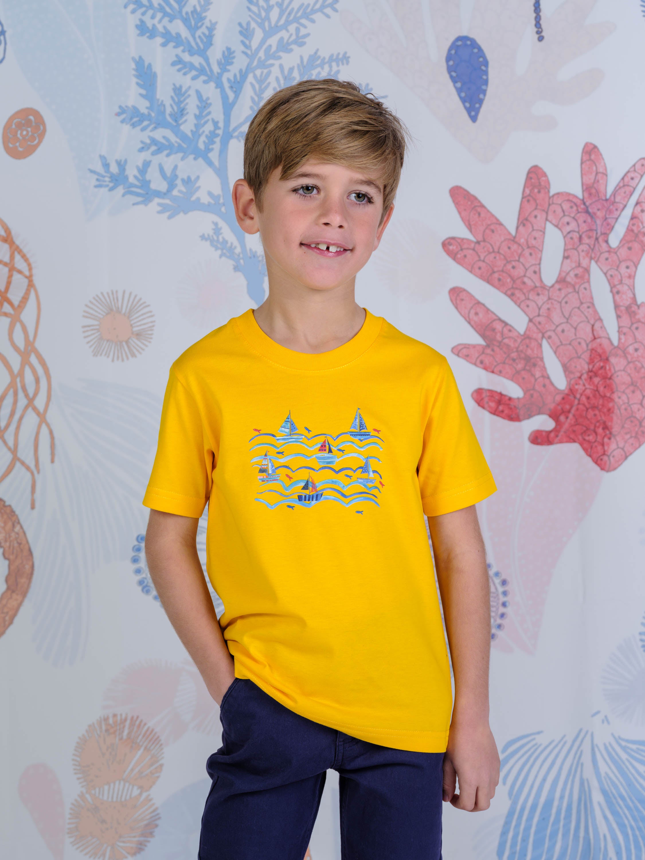 Ιστιοπλοϊκό & Ψάρια σε Μοτίβο Κυμάτων - Μπλούζες