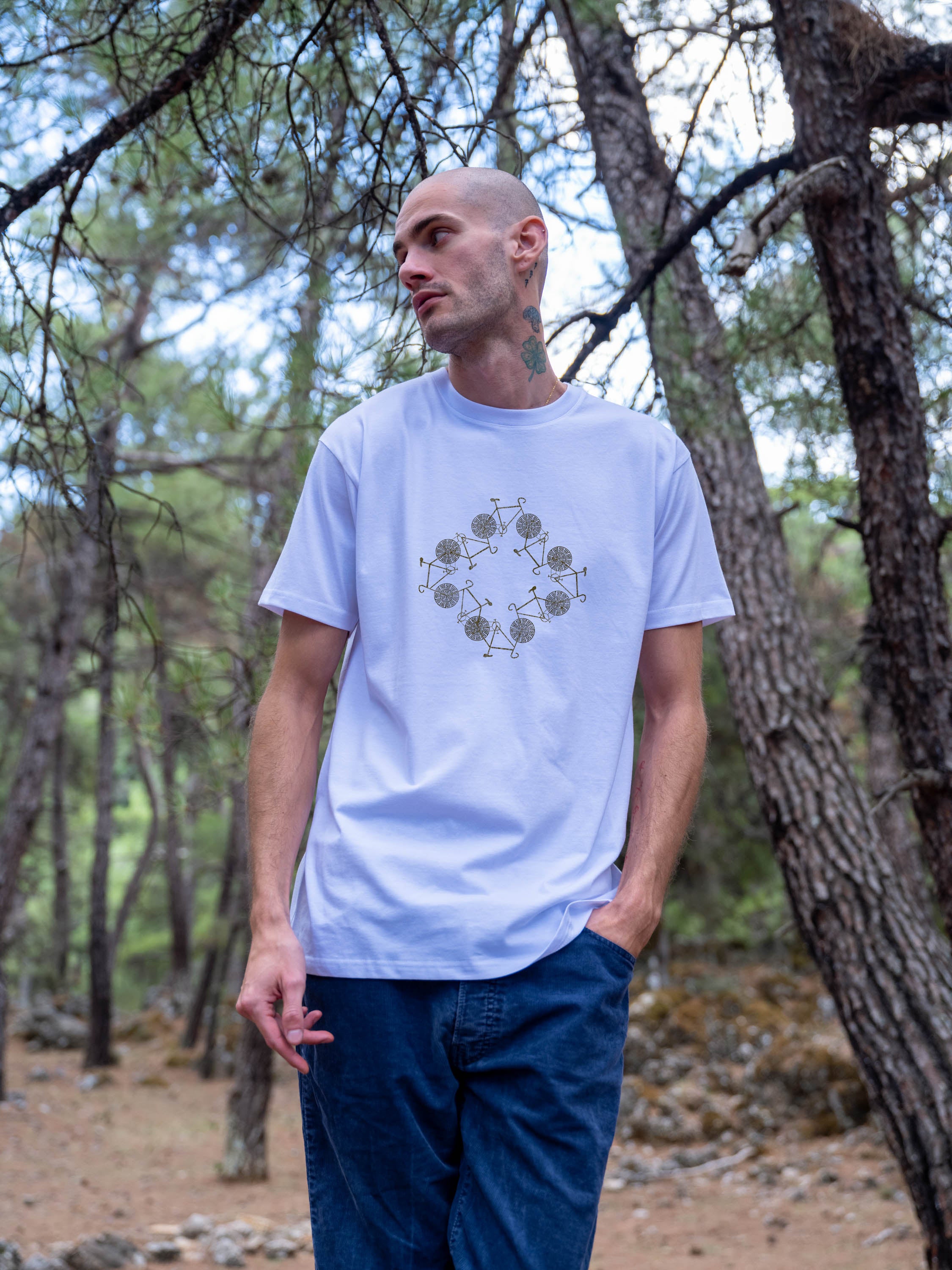 Αφηρημένο Κυκλικό Σχέδιο με Παλάμες - Μπλούζες