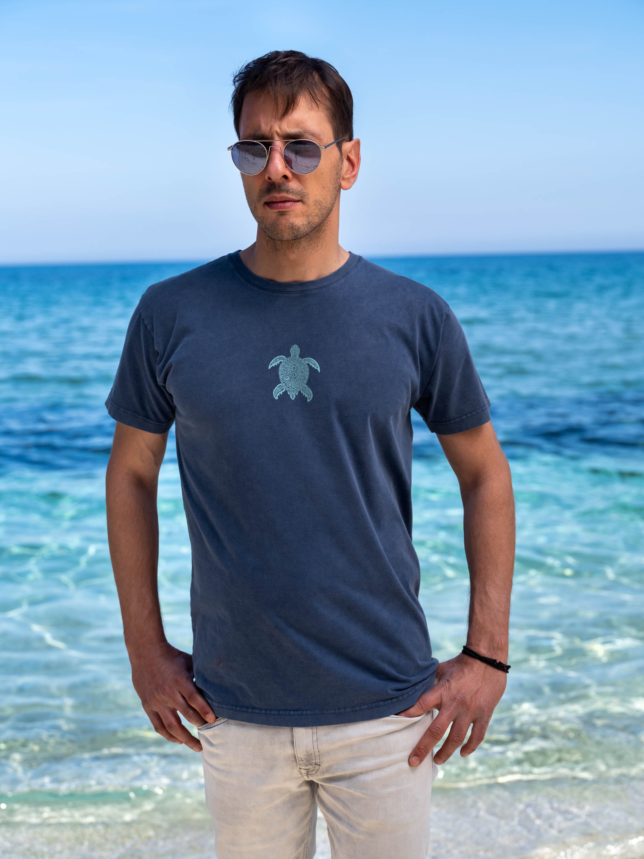 Καλλιτεχνικό Μωσαϊκό με Θαλάσσια Χελώνα - Μπλούζες Πετροπλυμένες