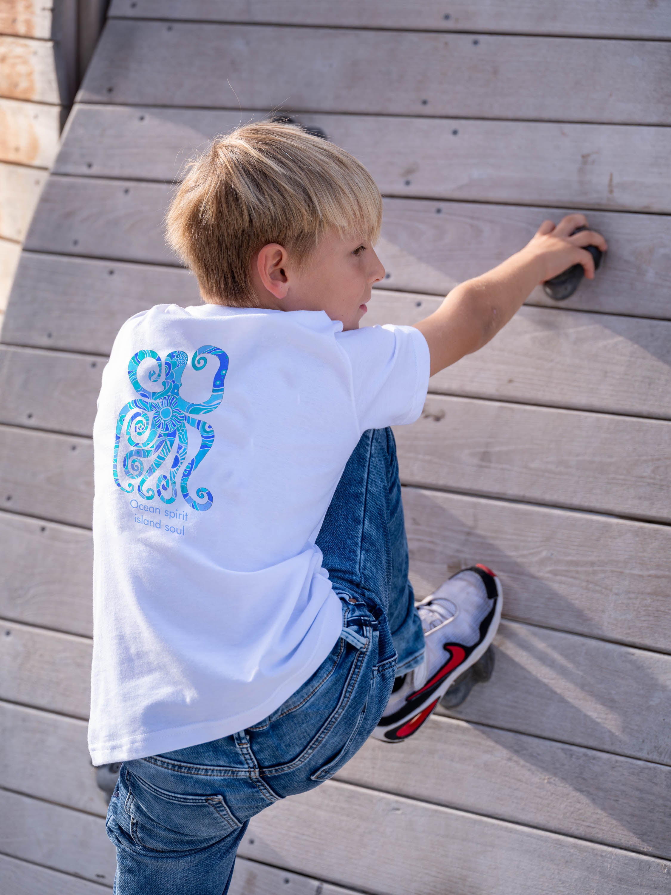 Ocean Spirit Island Soul Octopus - T-Shirts