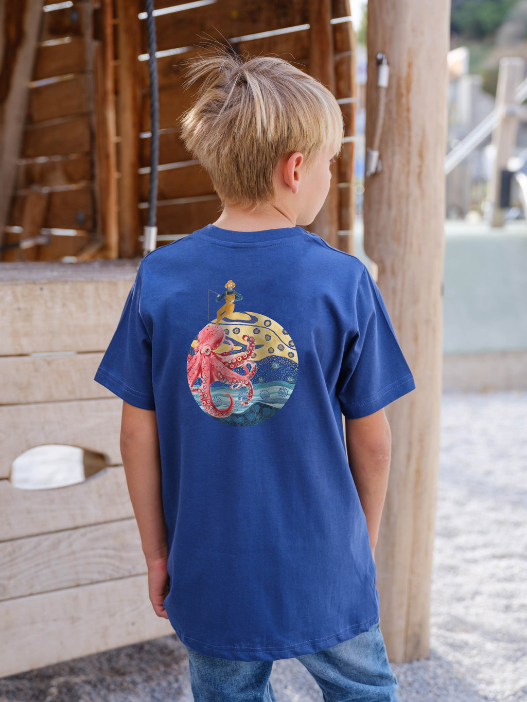 Octopus Moon Ocean Circle - T-Shirts