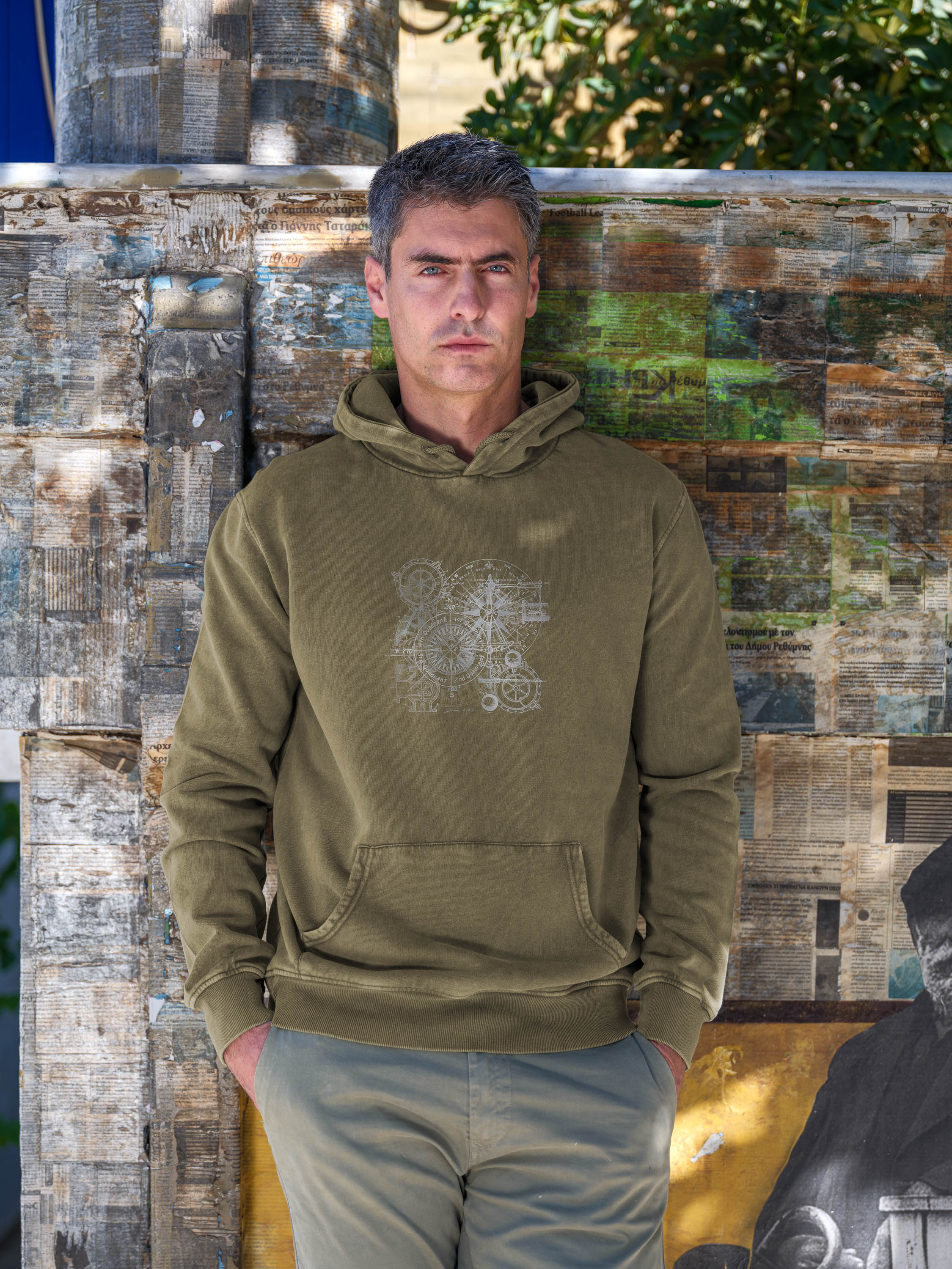Celestial compass - Stonewashed Hoodie