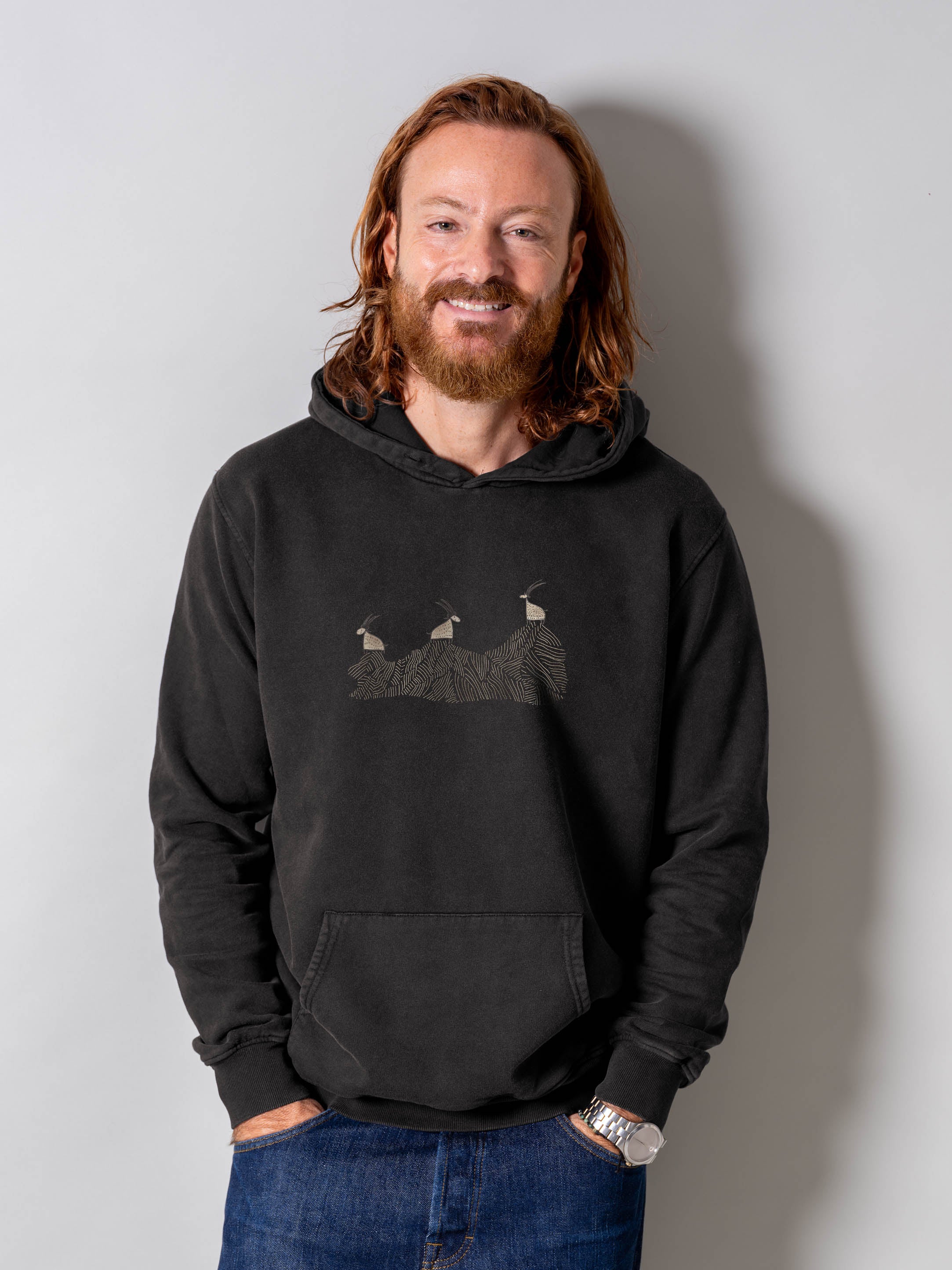 Cretan goats on a jagged ridge - Stonewashed Hoodie