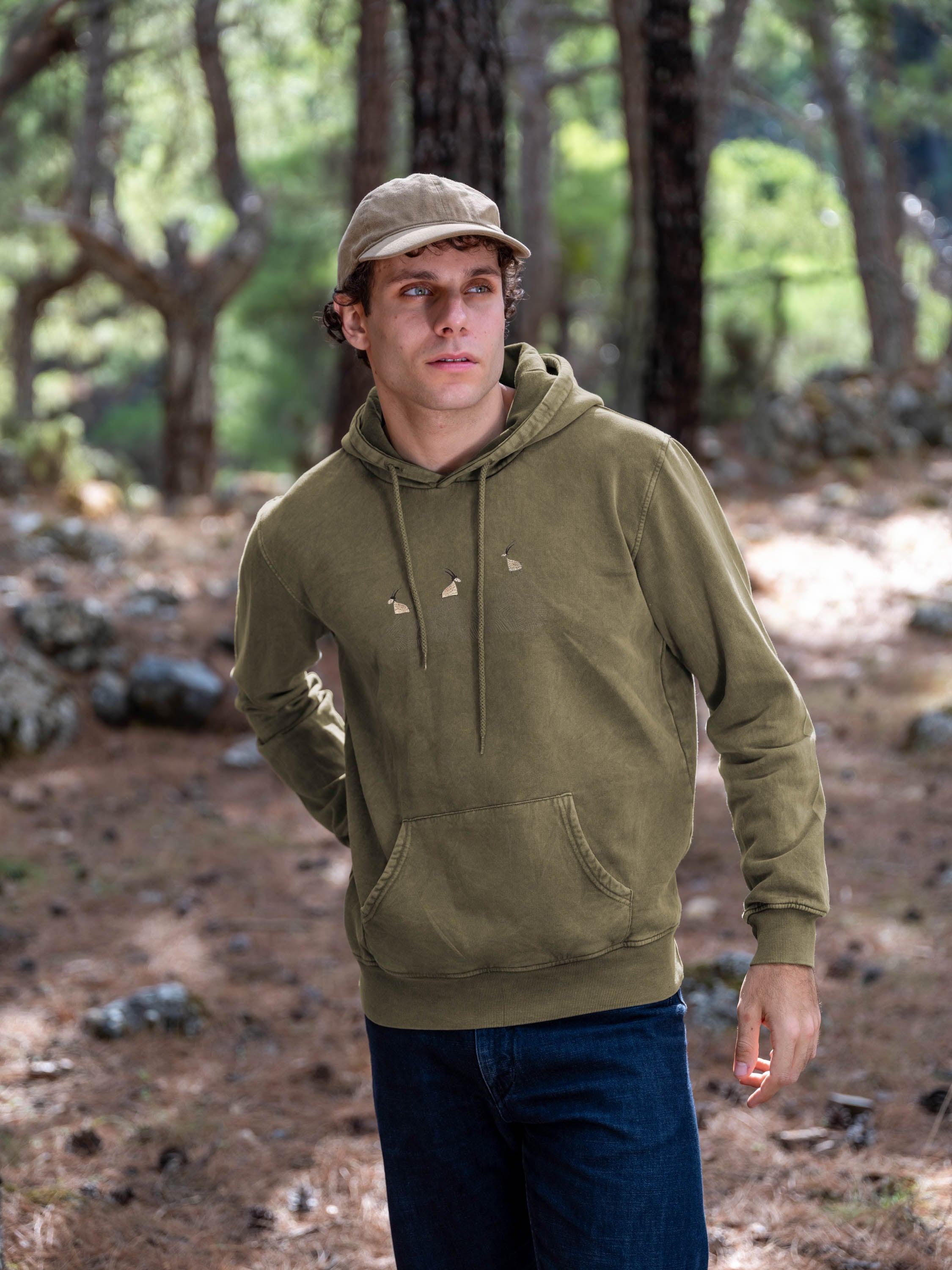 Cretan goats on a jagged ridge - Stonewashed Hoodie