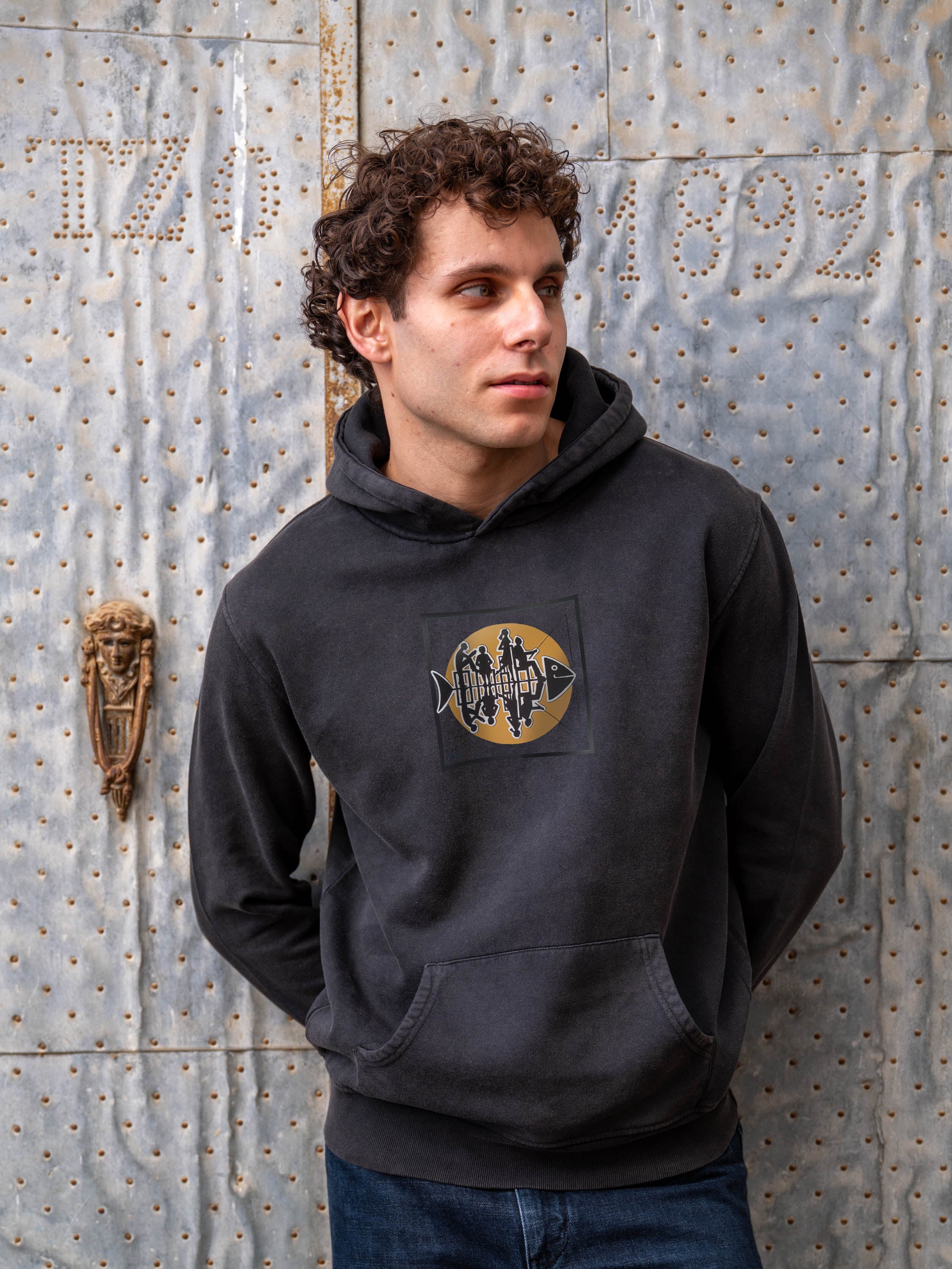 Waiting for the catch - Stonewashed Hoodie