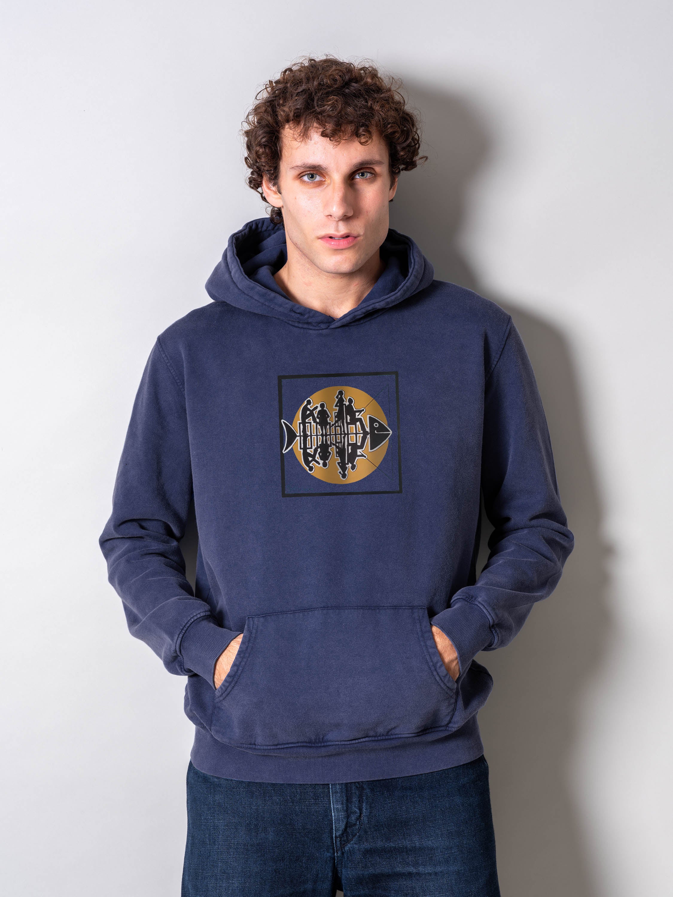 Waiting for the catch - Stonewashed Hoodie