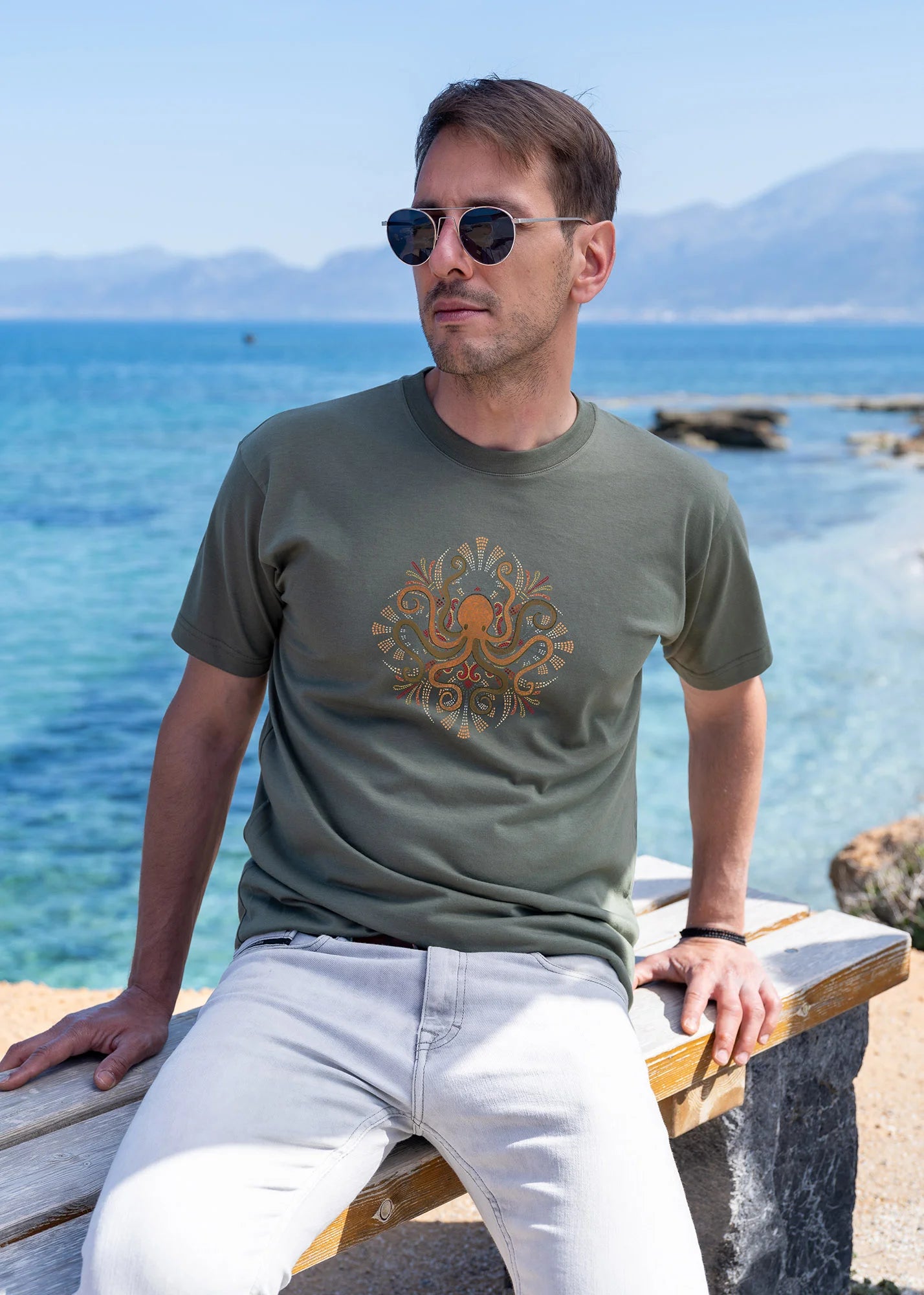 Minoan Octopus - T-Shirts