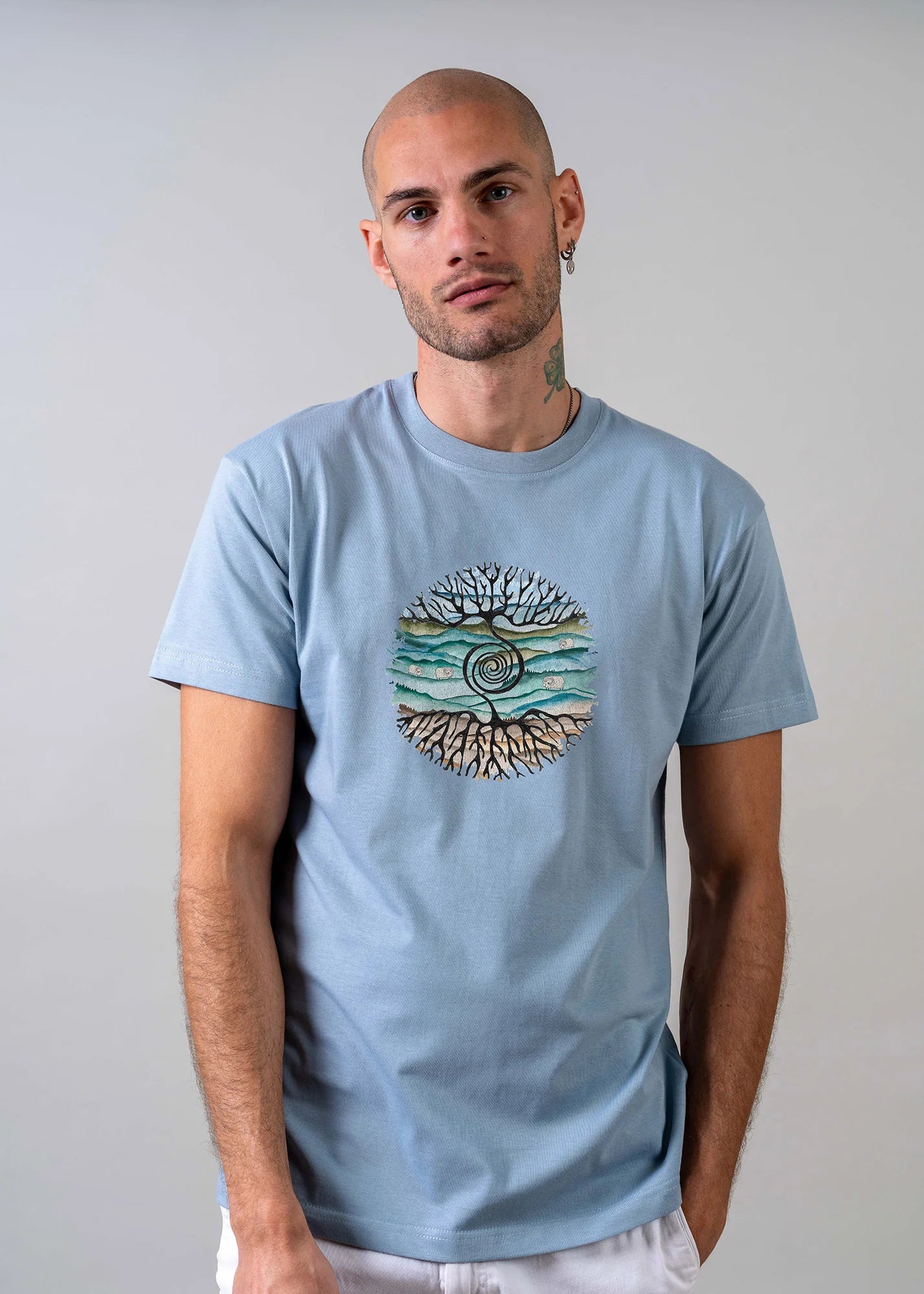 Tree rooted in Cretan landscape - T-Shirts