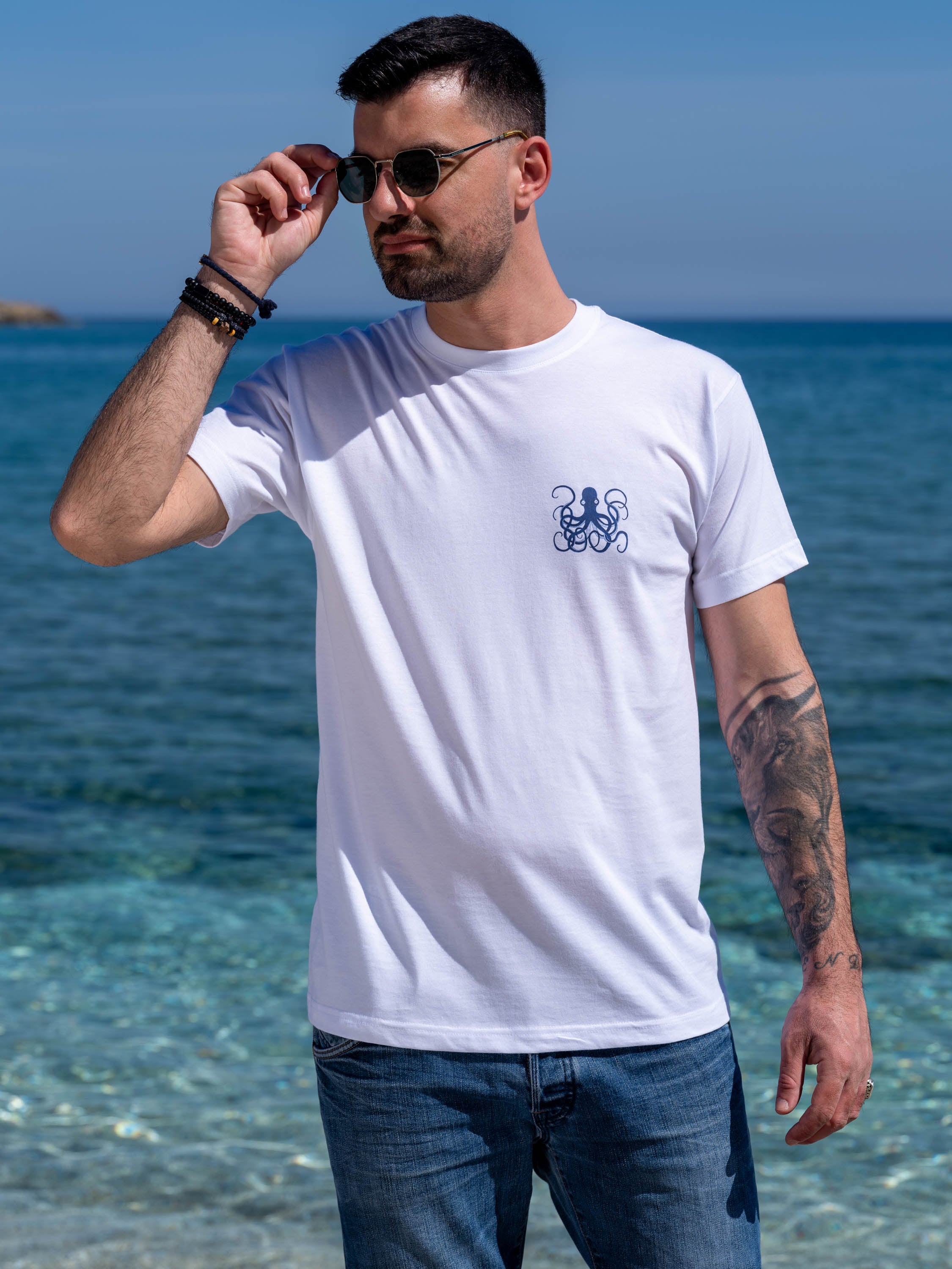 Minoan Octopus - T-Shirts