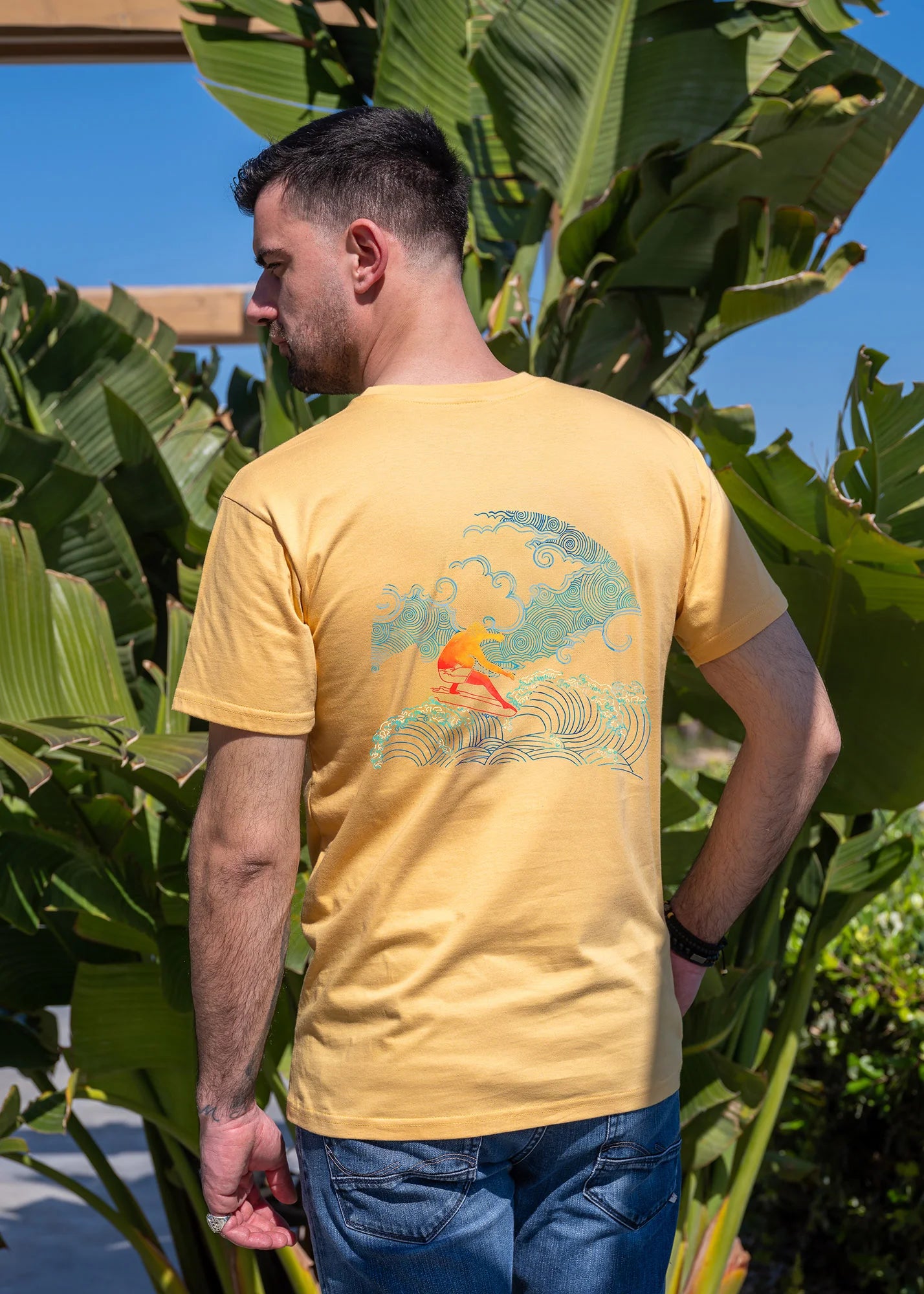 Rising Wave Surfer - T-Shirts