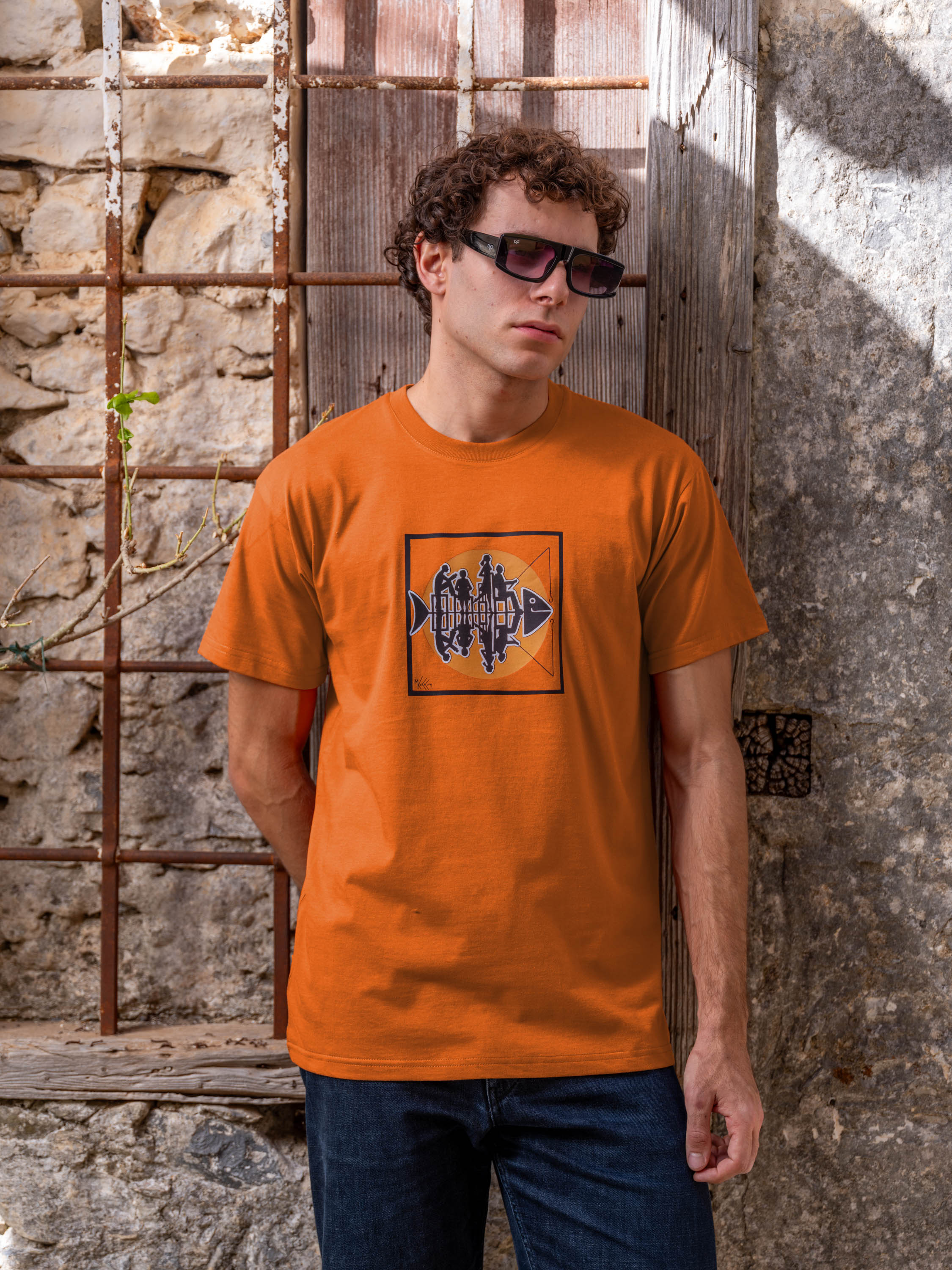 Waiting for the catch - T-Shirts