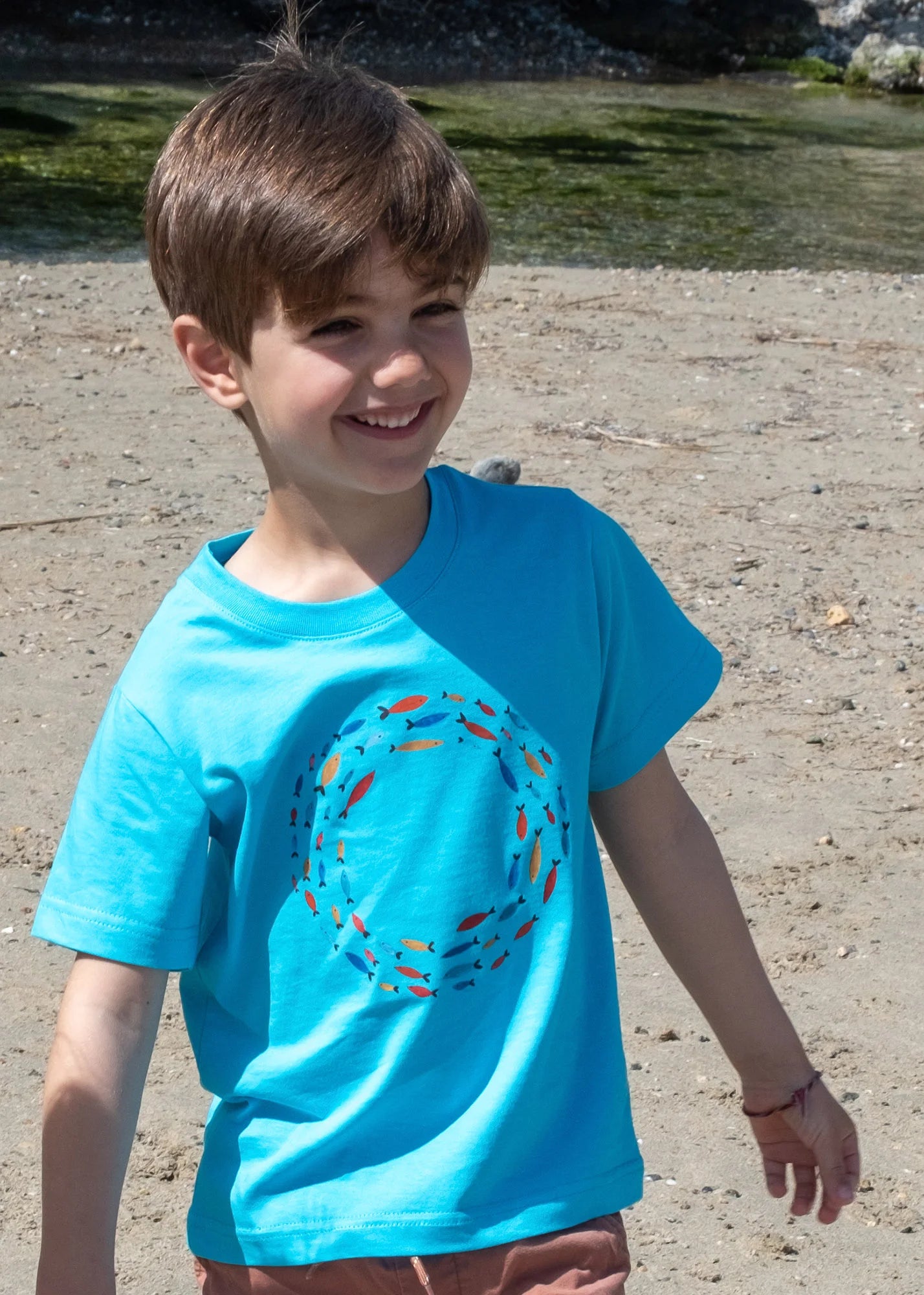 Colorful Fish Circle - T-Shirts