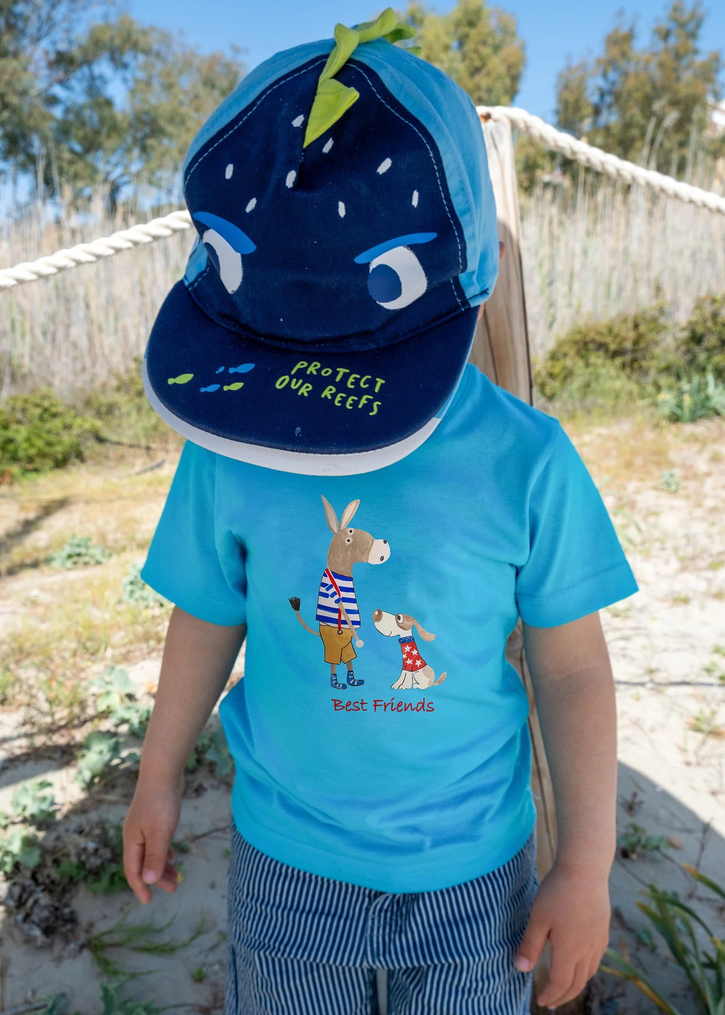 Best Friends Donkey & Dog - T-Shirts