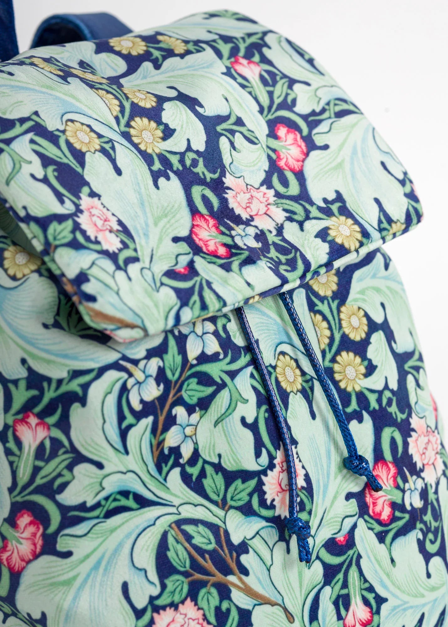 William Morris - Woad Sage - Velvet - Backpacks