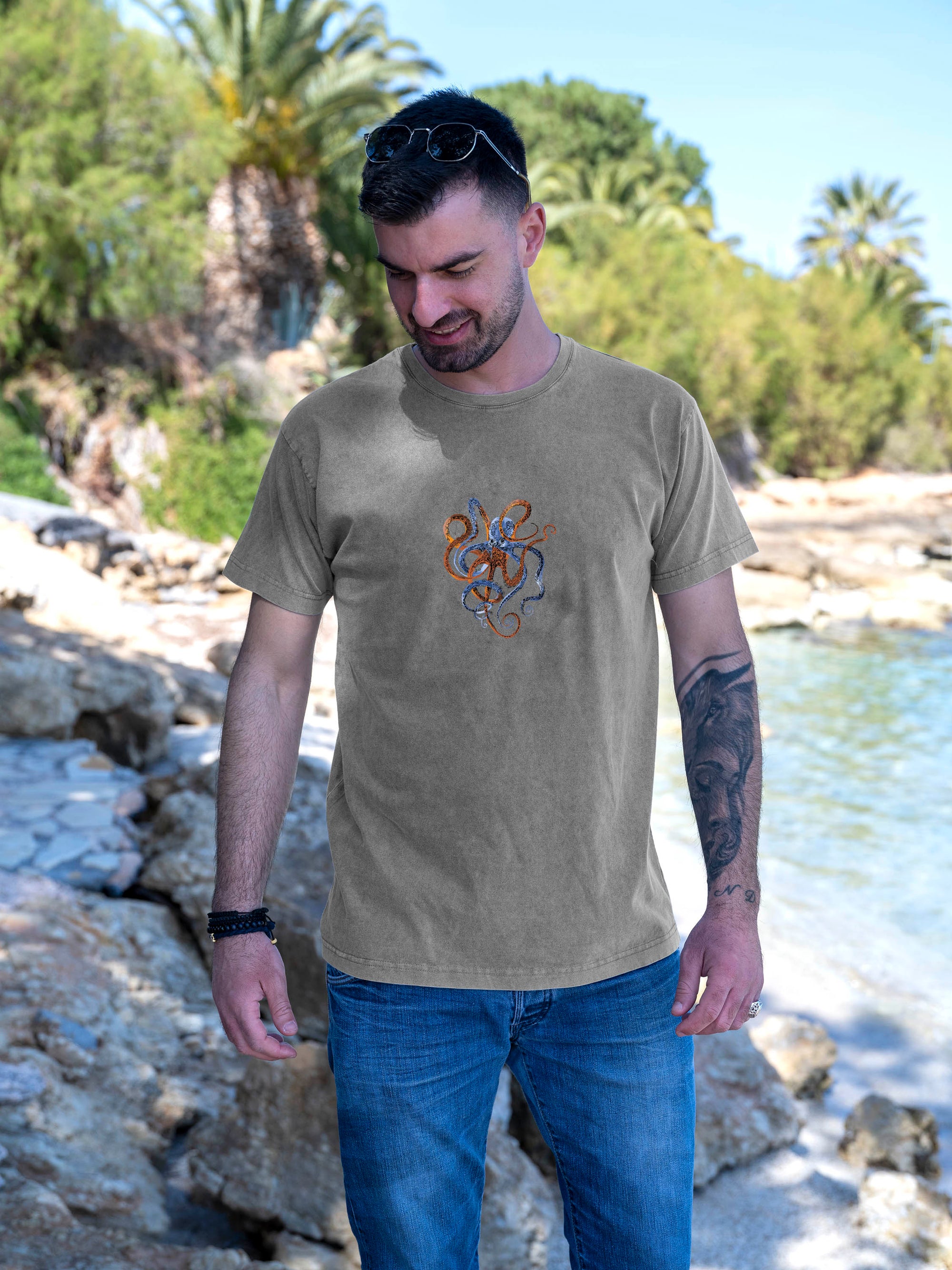 Octopus - Stonewashed T-Shirts