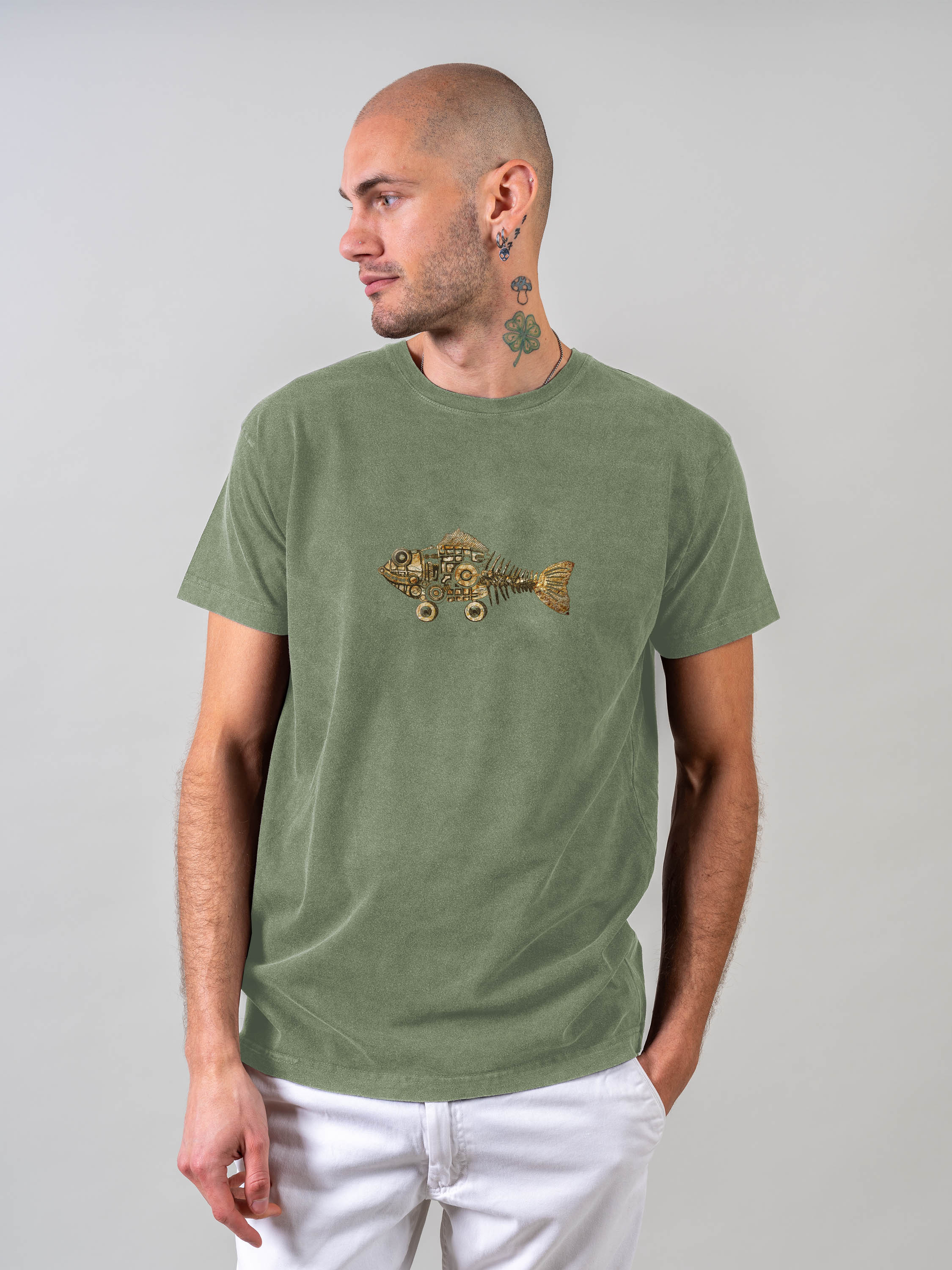 Golden gears of the Deep - Stonewashed T-Shirts