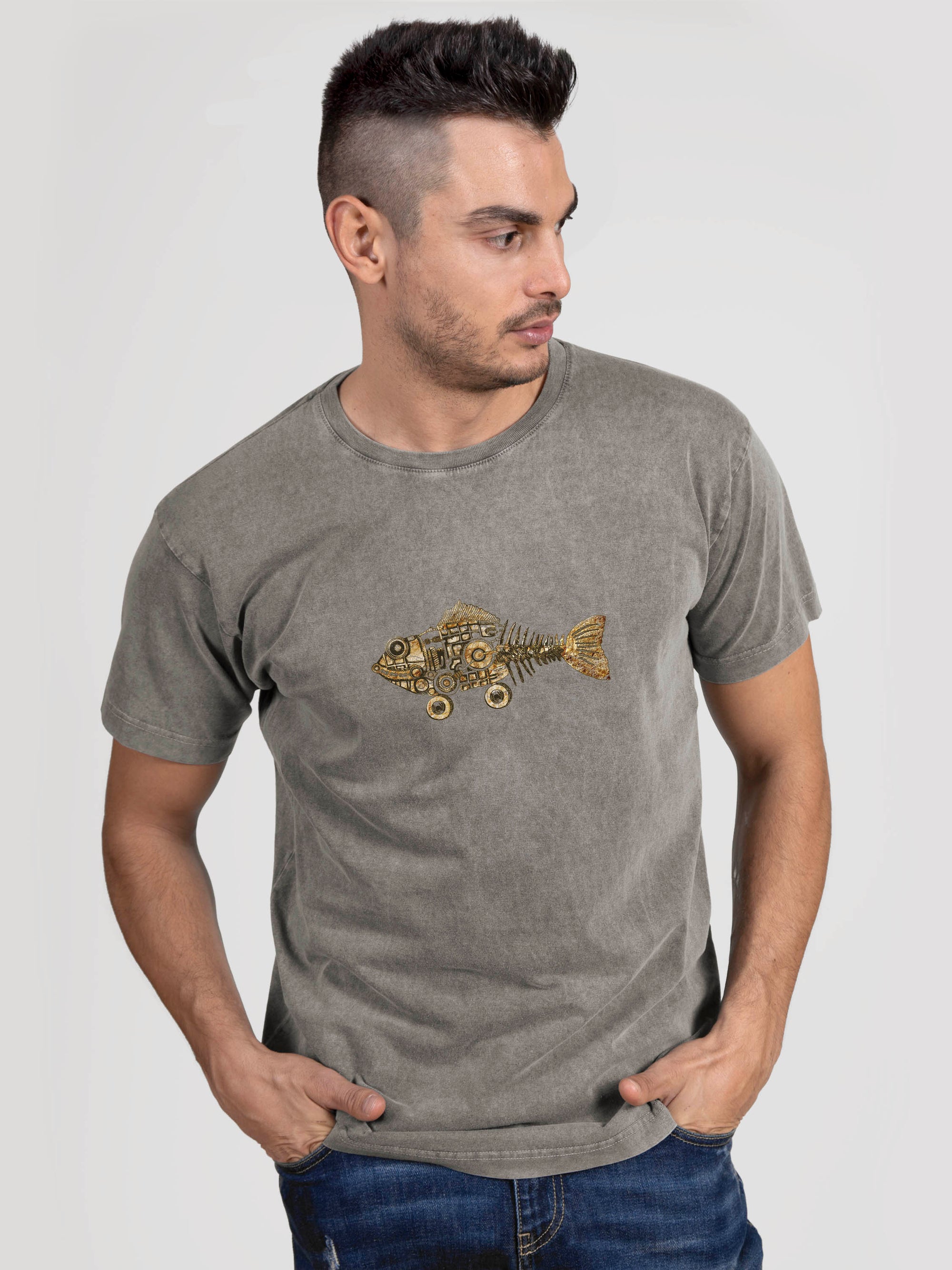 Golden gears of the Deep - Stonewashed T-Shirts