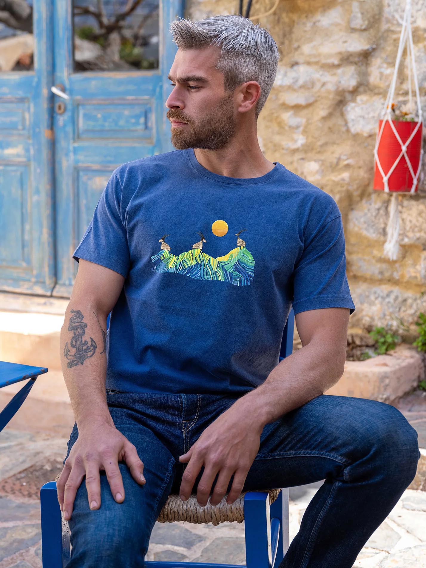 Cretan goats on a jagged ridge - Stonewashed T-Shirts