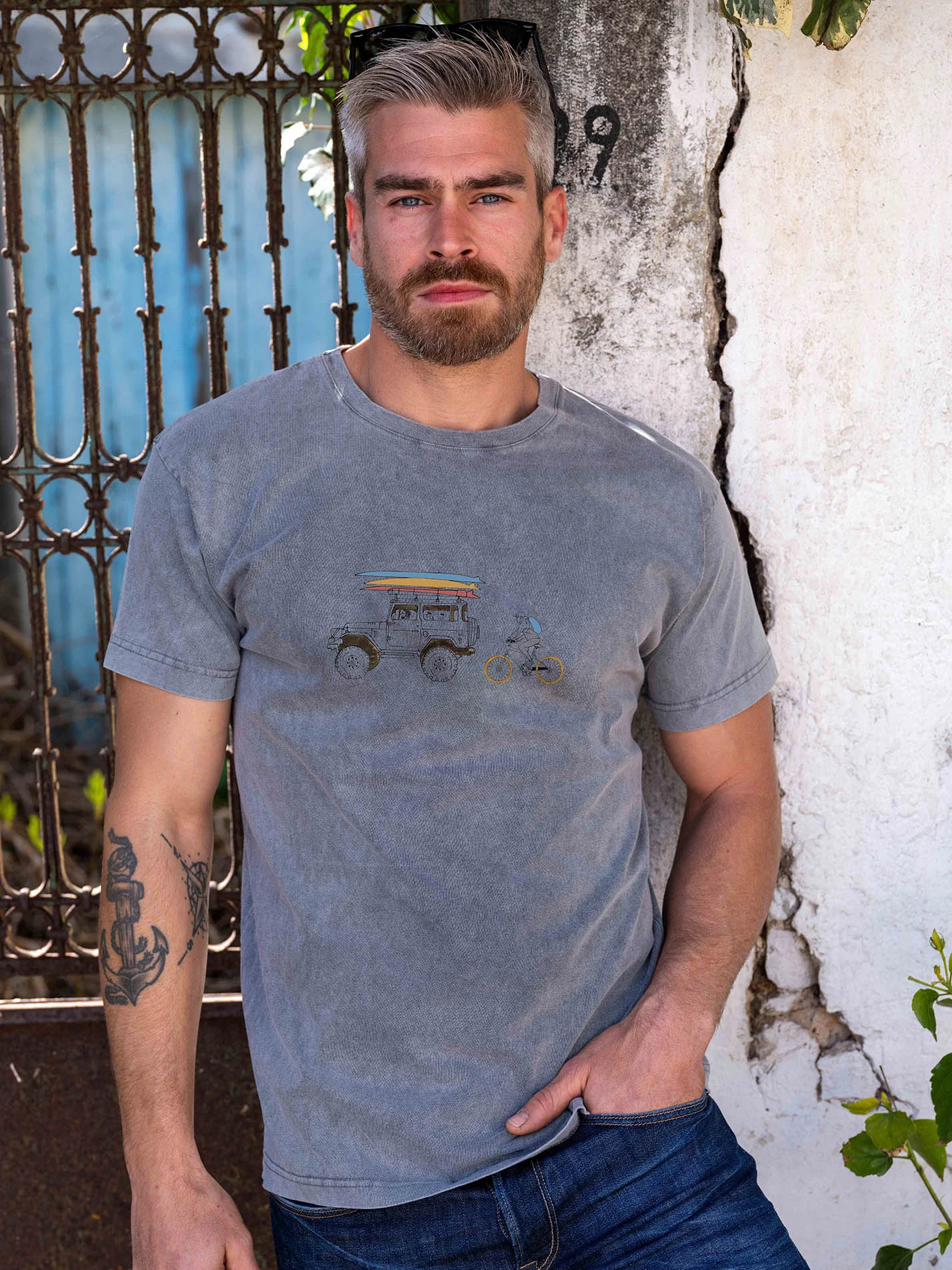 Surf Jeep & Cyclist - Stonewashed T-Shirts