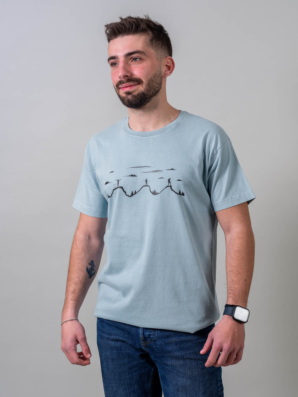 Reaching the summit - Stonewashed T-Shirts