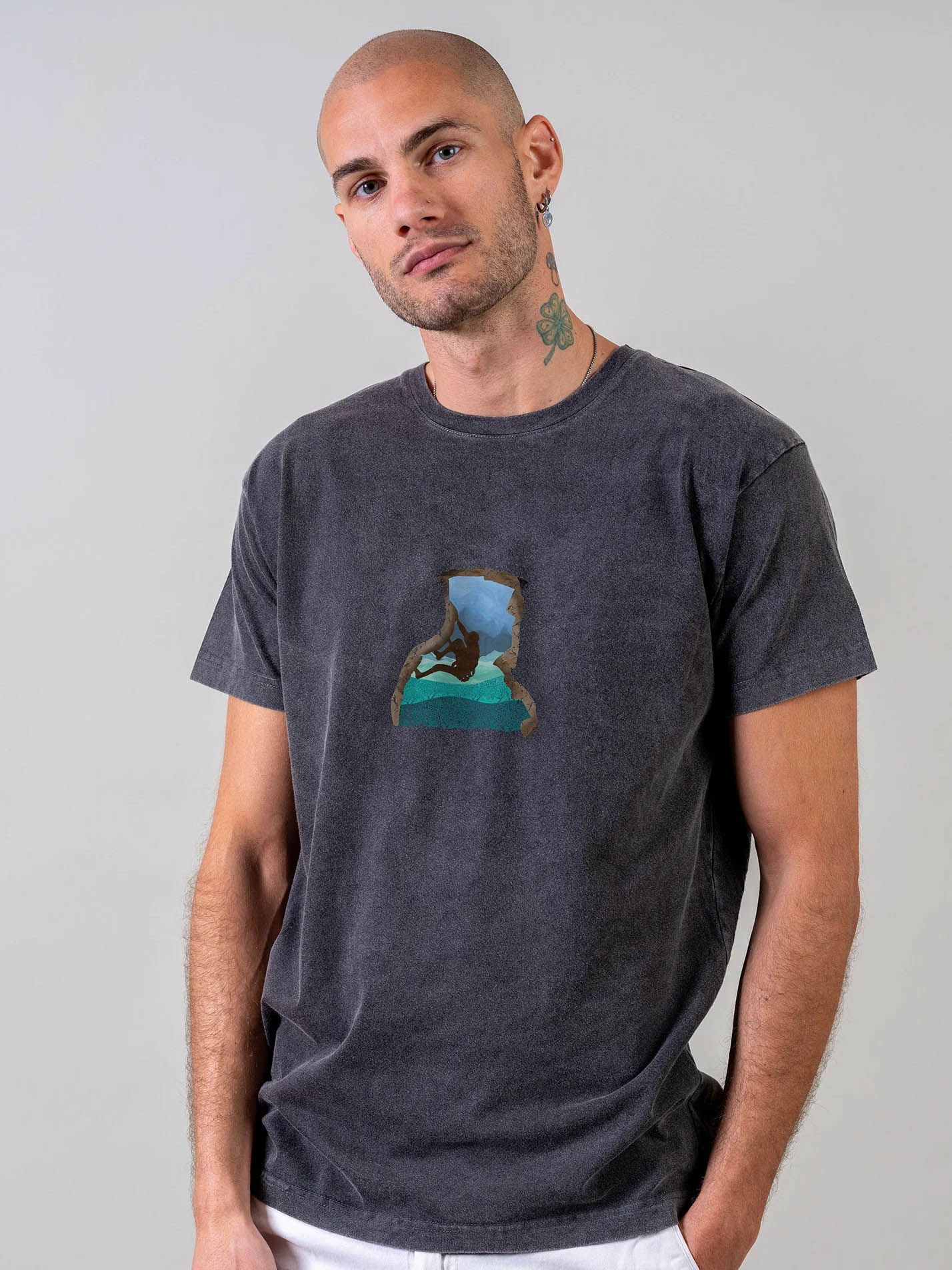 Cretan rock climber - Stonewashed T-Shirts