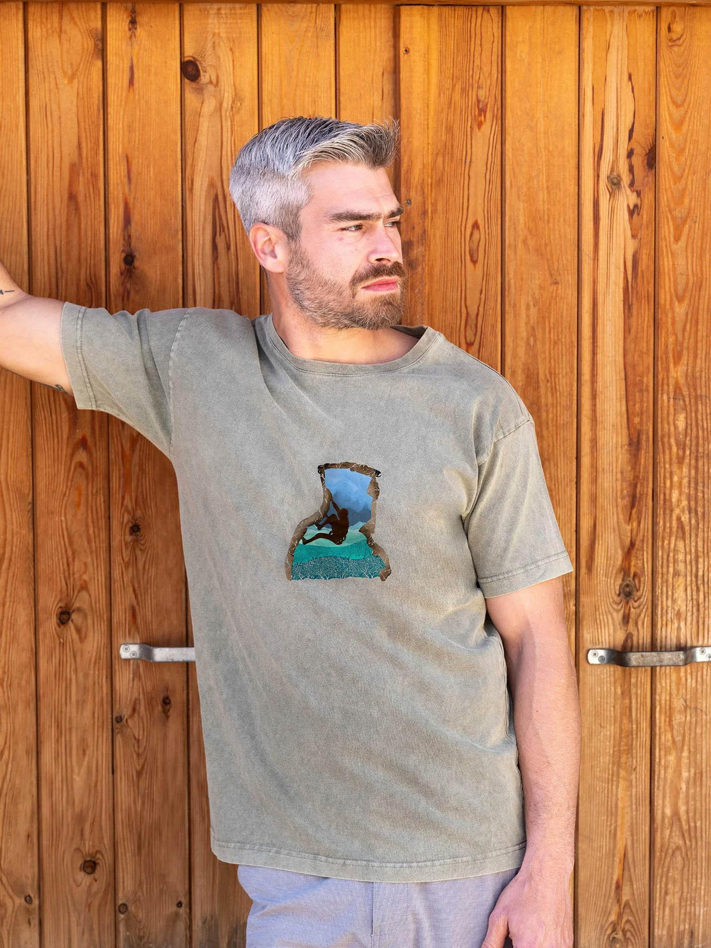 Cretan rock climber - Stonewashed T-Shirts