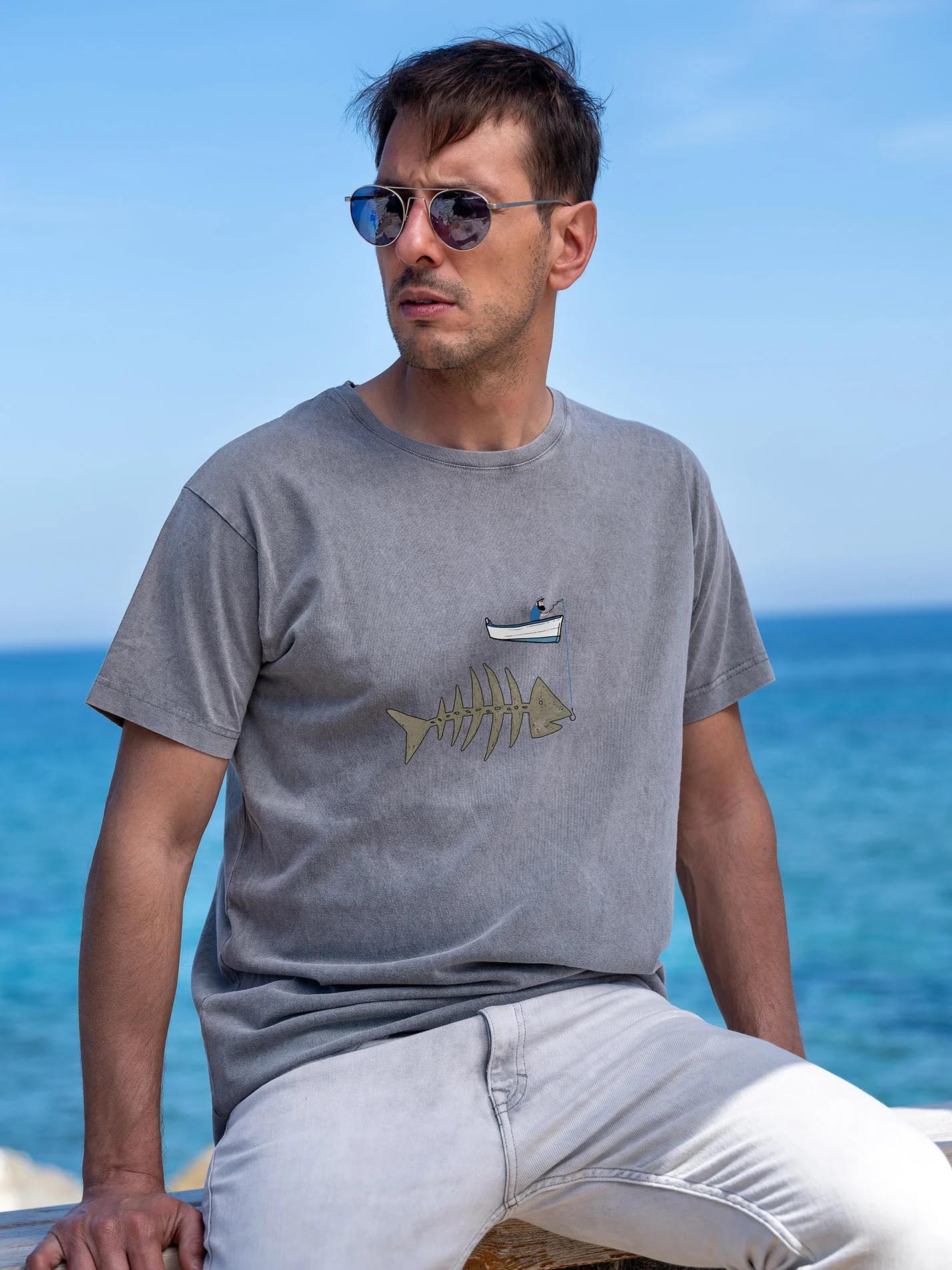 Fishing boat & Fishbone - Stonewashed T-Shirts