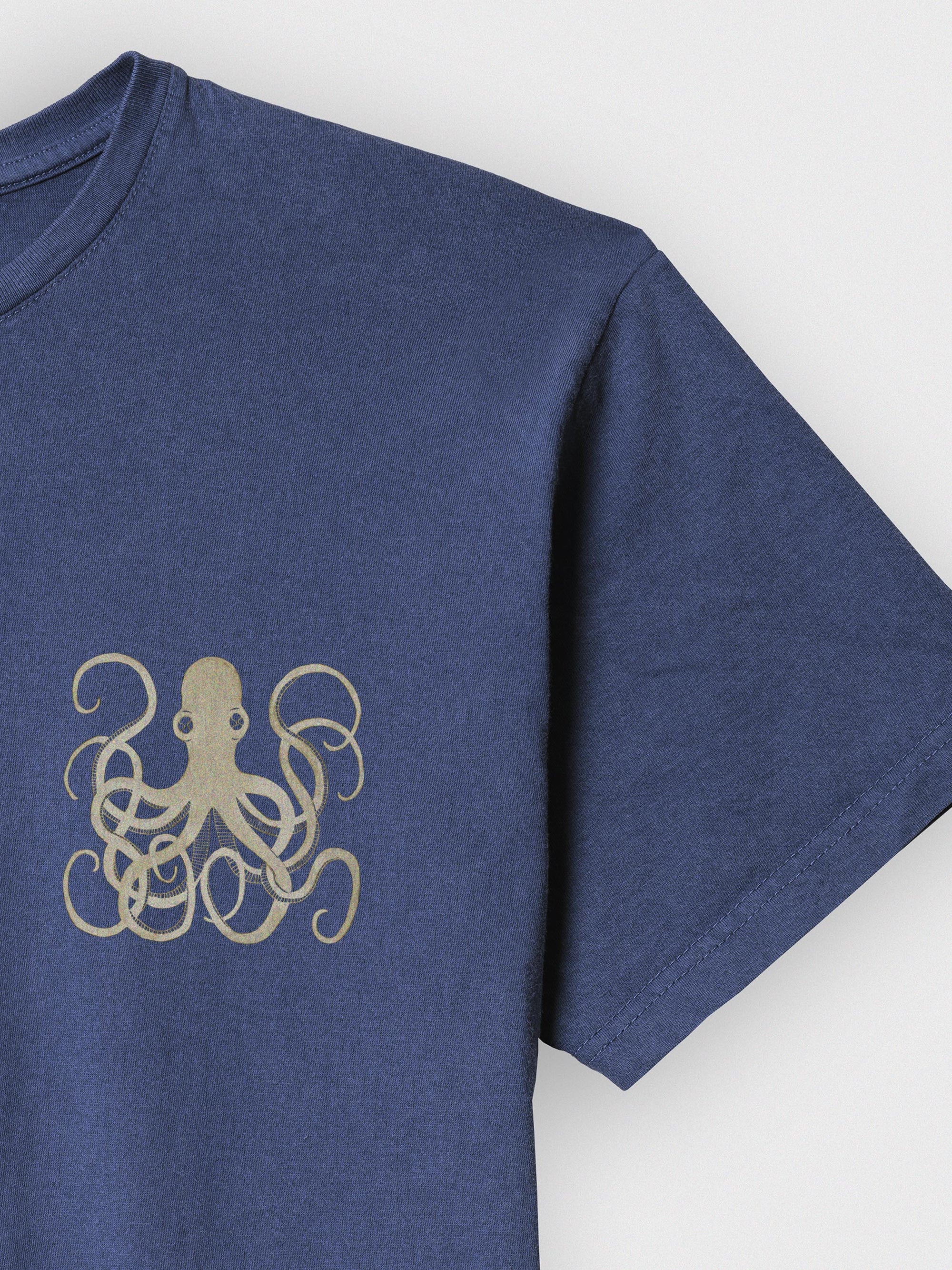 Minoan Octopus - Stonewashed T-Shirts