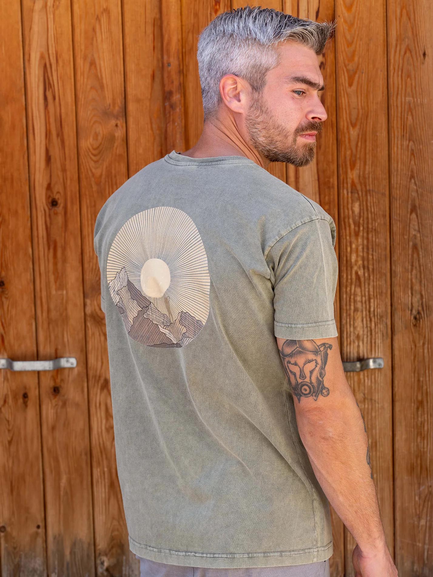 Summit Sun Panorama - Stonewashed T-Shirts