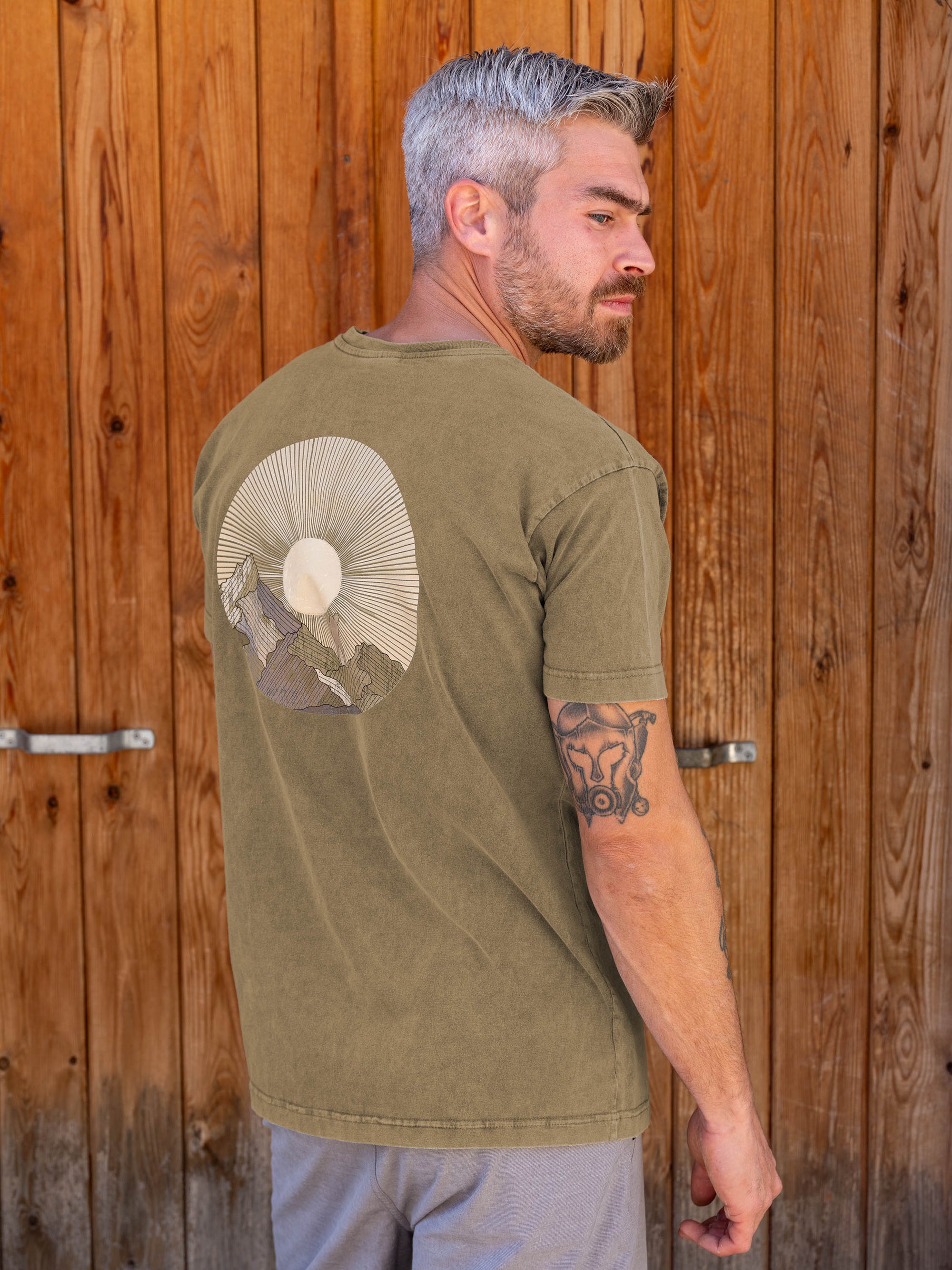 Summit Sun Panorama - Stonewashed T-Shirts
