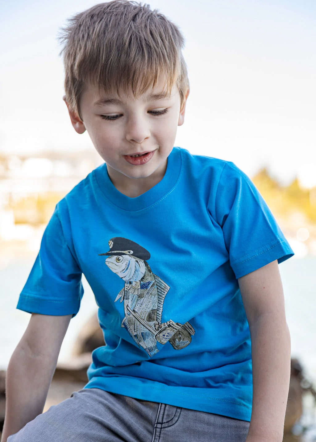 Fish Postman - T-Shirts