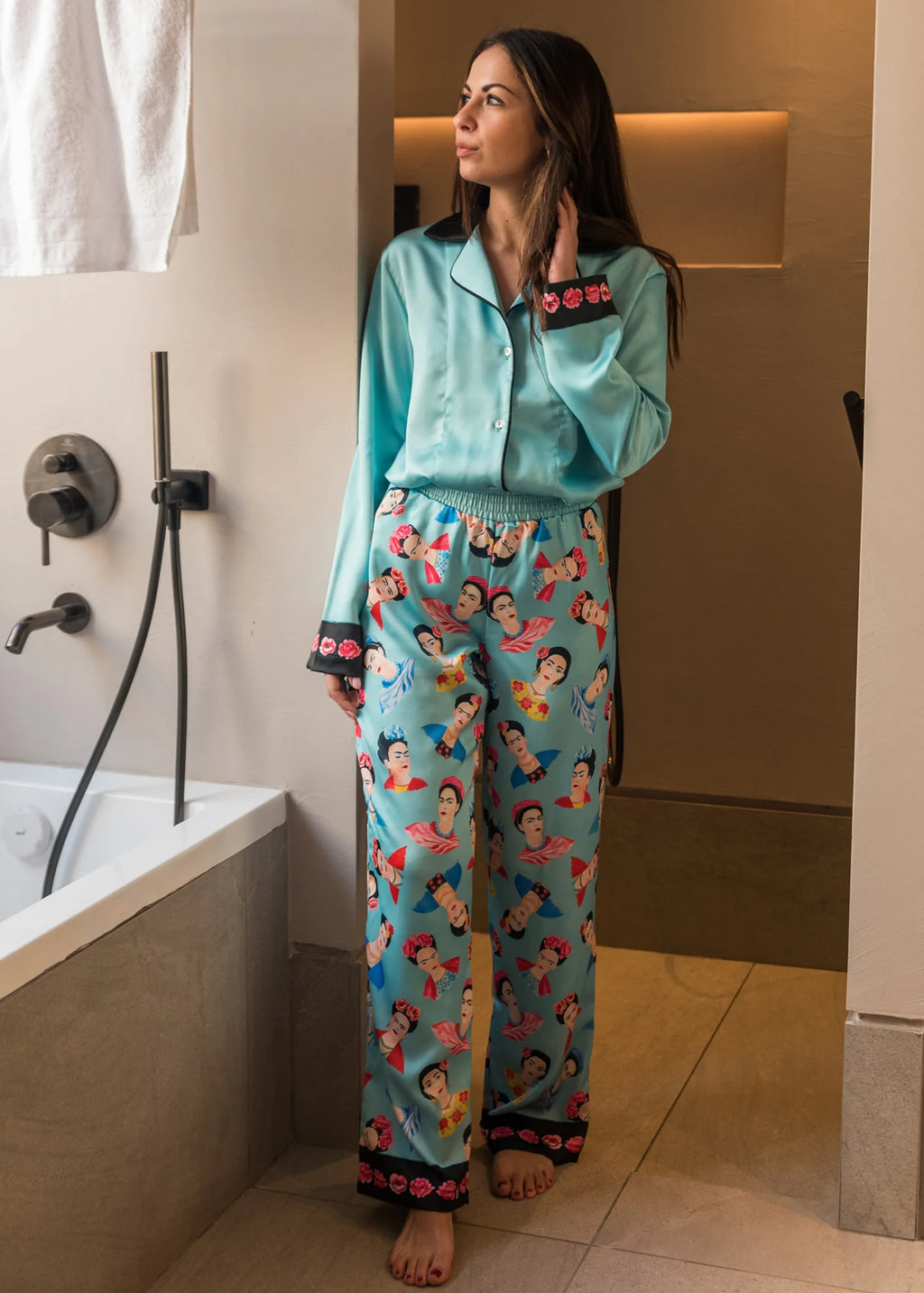 Frida Collage - Loungwear