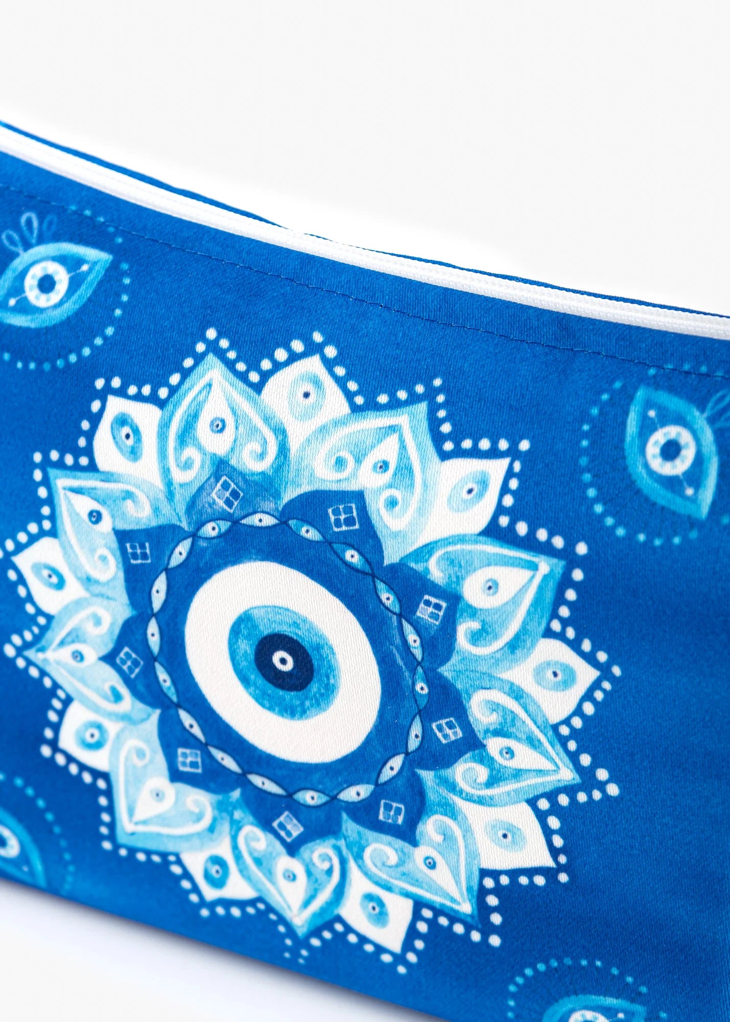 Lucky Eye - Clutches Canvas