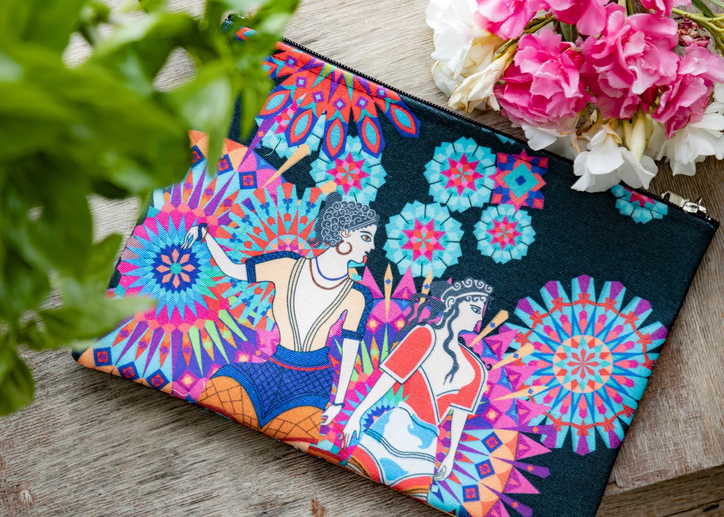 Geometric Flower - Clutches Canvas