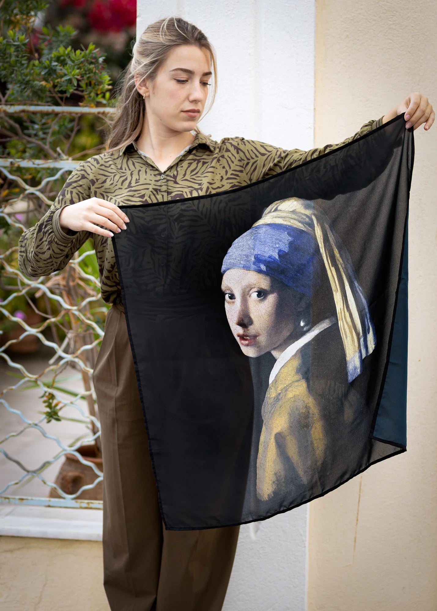 Johannes Vermeer - Girl with a Pearl Earring - Scarves